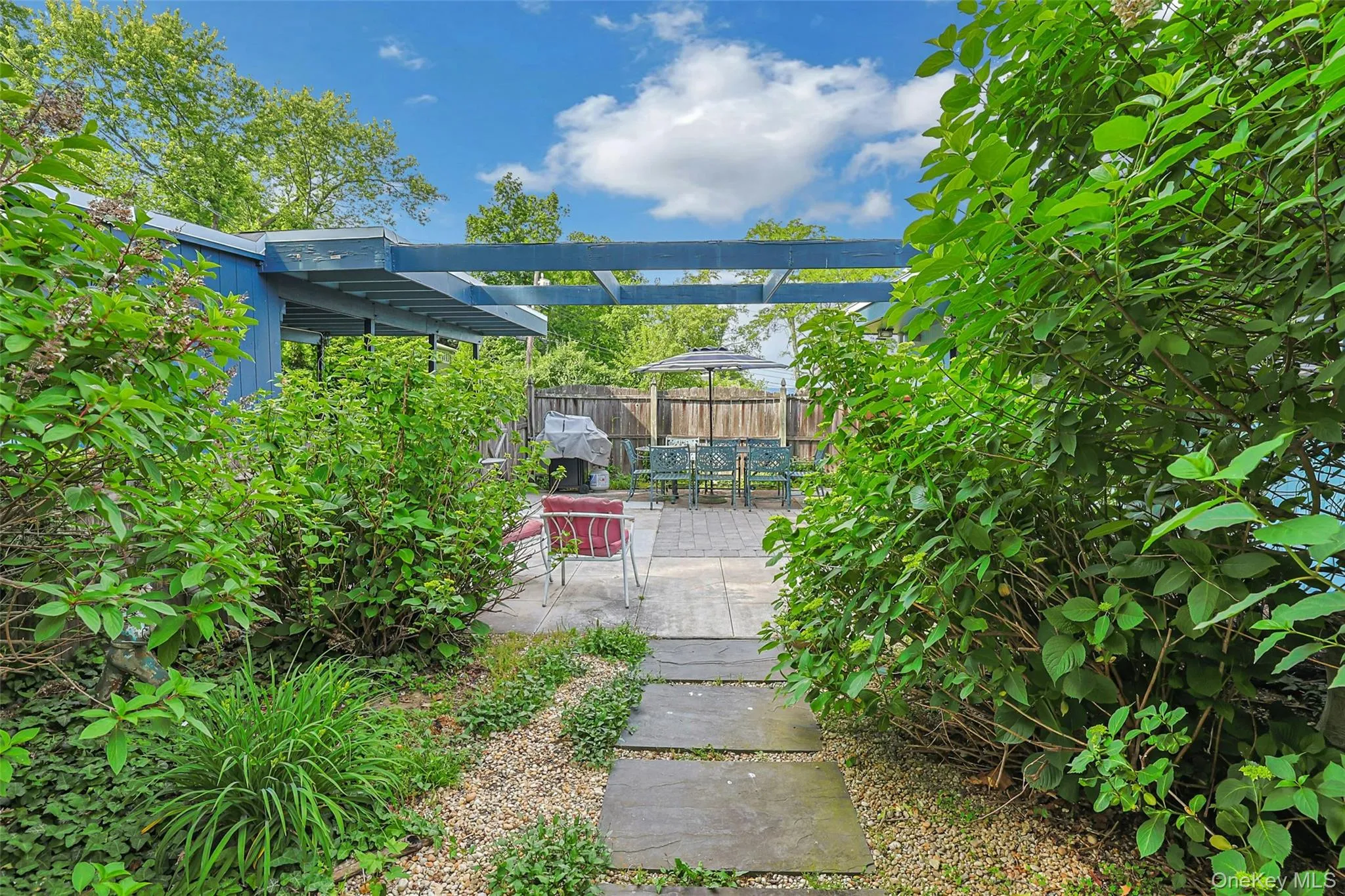 8 Edgewater Lane, Orangetown, NY, 3 Bedrooms Bedrooms, 10 Rooms Rooms,2 BathroomsBathrooms,Residential,For Rent,Edgewater,0,1007972 8 Edgewater Lane, Orangetown, NY, 3 Bedrooms Bedrooms, 10 Rooms Rooms,2 BathroomsBathrooms,Residential,For Rent,Edgewater,0,1007972
