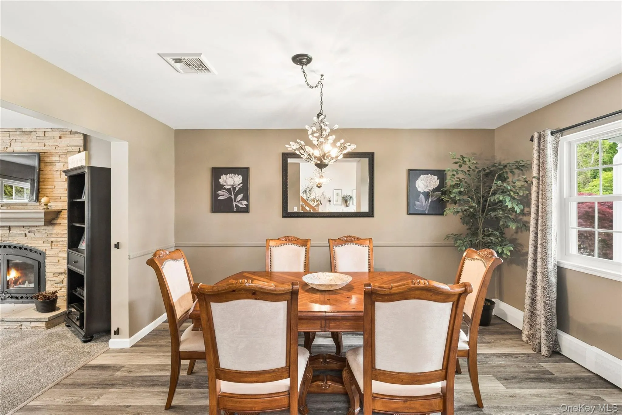 42 Adelia Path, Riverhead, NY, 4 Bedrooms Bedrooms, 9 Rooms Rooms,2 BathroomsBathrooms,Residential,For Rent,Adelia,0,1007976 42 Adelia Path, Riverhead, NY, 4 Bedrooms Bedrooms, 9 Rooms Rooms,2 BathroomsBathrooms,Residential,For Rent,Adelia,0,1007976