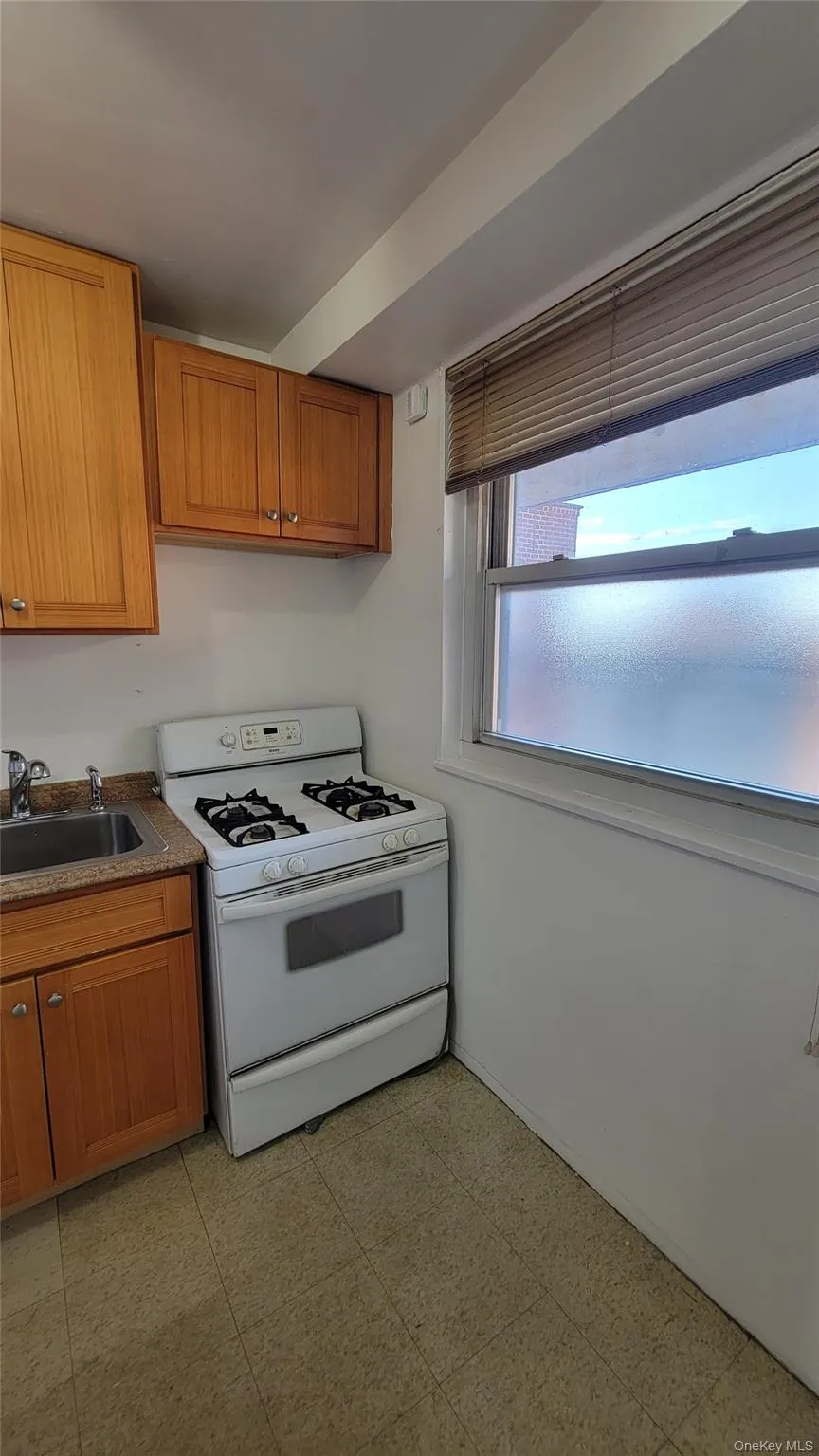97-07 63rd Road, New York, NY, 1 Bedroom Bedrooms, 3 Rooms Rooms,1 BathroomBathrooms,Residential Lease,For Rent,63rd,0,1007981 97-07 63rd Road, New York, NY, 1 Bedroom Bedrooms, 3 Rooms Rooms,1 BathroomBathrooms,Residential Lease,For Rent,63rd,0,1007981