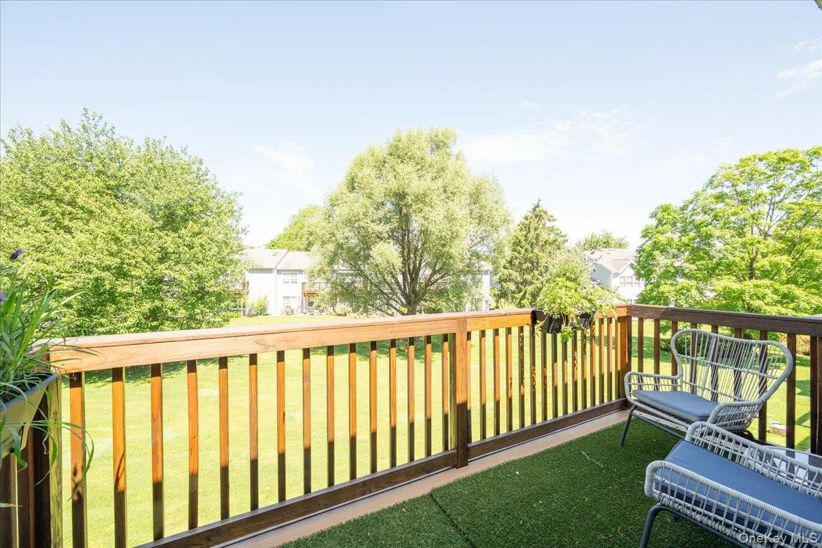 55 Lakebridge Drive S, Smithtown, NY, 3 Bedrooms Bedrooms, 6 Rooms Rooms,2 BathroomsBathrooms,Residential,For Rent,Lakebridge Drive S,0,1007984 55 Lakebridge Drive S, Smithtown, NY, 3 Bedrooms Bedrooms, 6 Rooms Rooms,2 BathroomsBathrooms,Residential,For Rent,Lakebridge Drive S,0,1007984