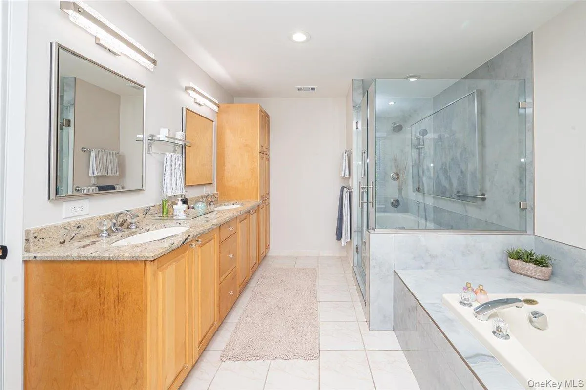 55 Lakebridge Drive S, Smithtown, NY, 3 Bedrooms Bedrooms, 6 Rooms Rooms,2 BathroomsBathrooms,Residential,For Rent,Lakebridge Drive S,0,1007984 55 Lakebridge Drive S, Smithtown, NY, 3 Bedrooms Bedrooms, 6 Rooms Rooms,2 BathroomsBathrooms,Residential,For Rent,Lakebridge Drive S,0,1007984