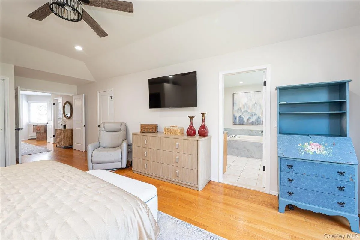 55 Lakebridge Drive S, Smithtown, NY, 3 Bedrooms Bedrooms, 6 Rooms Rooms,2 BathroomsBathrooms,Residential,For Rent,Lakebridge Drive S,0,1007984 55 Lakebridge Drive S, Smithtown, NY, 3 Bedrooms Bedrooms, 6 Rooms Rooms,2 BathroomsBathrooms,Residential,For Rent,Lakebridge Drive S,0,1007984