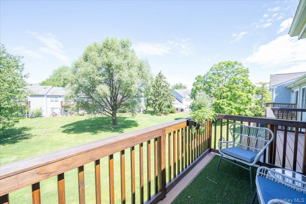 55 Lakebridge Drive S, Smithtown, NY, 3 Bedrooms Bedrooms, 6 Rooms Rooms,2 BathroomsBathrooms,Residential,For Rent,Lakebridge Drive S,0,1007984 55 Lakebridge Drive S, Smithtown, NY, 3 Bedrooms Bedrooms, 6 Rooms Rooms,2 BathroomsBathrooms,Residential,For Rent,Lakebridge Drive S,0,1007984