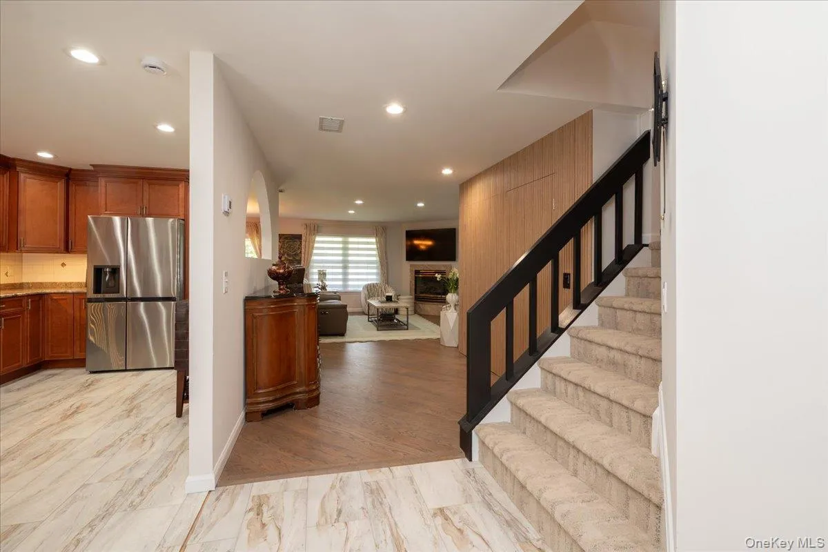 55 Lakebridge Drive S, Smithtown, NY, 3 Bedrooms Bedrooms, 6 Rooms Rooms,2 BathroomsBathrooms,Residential,For Rent,Lakebridge Drive S,0,1007984 55 Lakebridge Drive S, Smithtown, NY, 3 Bedrooms Bedrooms, 6 Rooms Rooms,2 BathroomsBathrooms,Residential,For Rent,Lakebridge Drive S,0,1007984