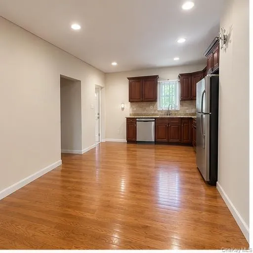 18 Elizabeth Court, Hempstead, NY, 3 Bedrooms Bedrooms, 8 Rooms Rooms,2 BathroomsBathrooms,Residential,For Rent,Elizabeth,0,1007990 18 Elizabeth Court, Hempstead, NY, 3 Bedrooms Bedrooms, 8 Rooms Rooms,2 BathroomsBathrooms,Residential,For Rent,Elizabeth,0,1007990