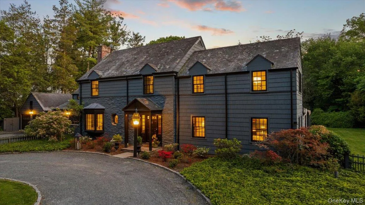 16 Pleasant Ridge Road, Harrison, NY, 4 Bedrooms Bedrooms, 12 Rooms Rooms,4 BathroomsBathrooms,Residential,For Rent,Pleasant Ridge,0,1008000 16 Pleasant Ridge Road, Harrison, NY, 4 Bedrooms Bedrooms, 12 Rooms Rooms,4 BathroomsBathrooms,Residential,For Rent,Pleasant Ridge,0,1008000