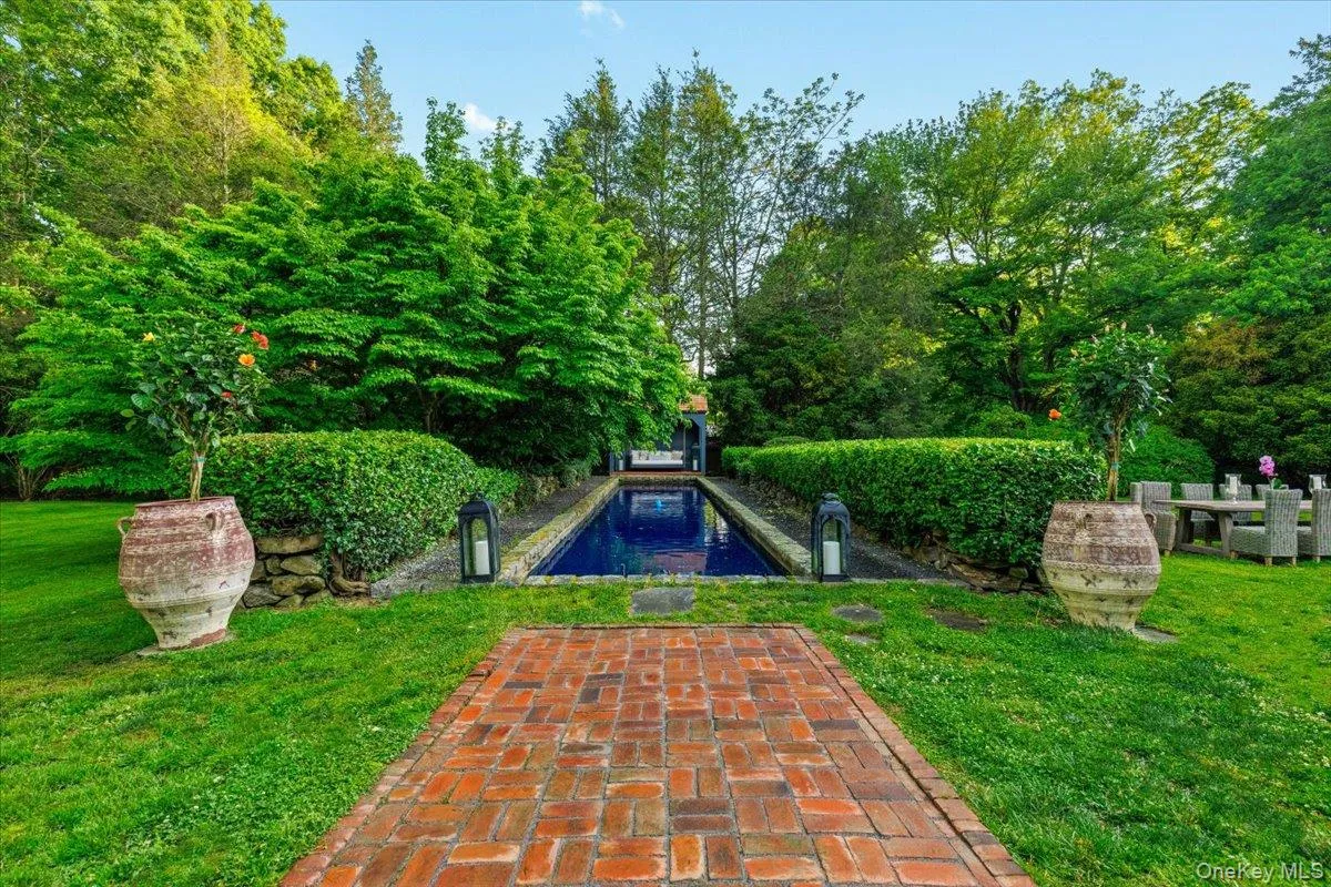 16 Pleasant Ridge Road, Harrison, NY, 4 Bedrooms Bedrooms, 12 Rooms Rooms,4 BathroomsBathrooms,Residential,For Rent,Pleasant Ridge,0,1008000 16 Pleasant Ridge Road, Harrison, NY, 4 Bedrooms Bedrooms, 12 Rooms Rooms,4 BathroomsBathrooms,Residential,For Rent,Pleasant Ridge,0,1008000