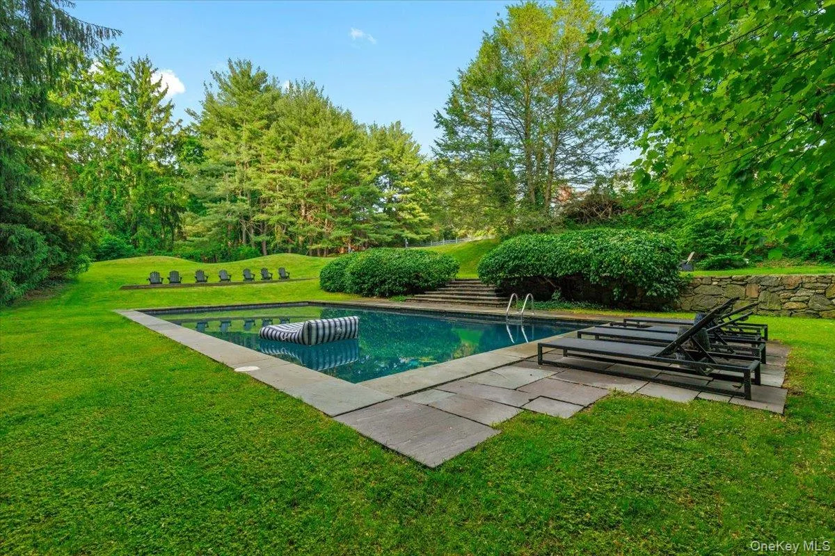 16 Pleasant Ridge Road, Harrison, NY, 4 Bedrooms Bedrooms, 12 Rooms Rooms,4 BathroomsBathrooms,Residential,For Rent,Pleasant Ridge,0,1008000 16 Pleasant Ridge Road, Harrison, NY, 4 Bedrooms Bedrooms, 12 Rooms Rooms,4 BathroomsBathrooms,Residential,For Rent,Pleasant Ridge,0,1008000