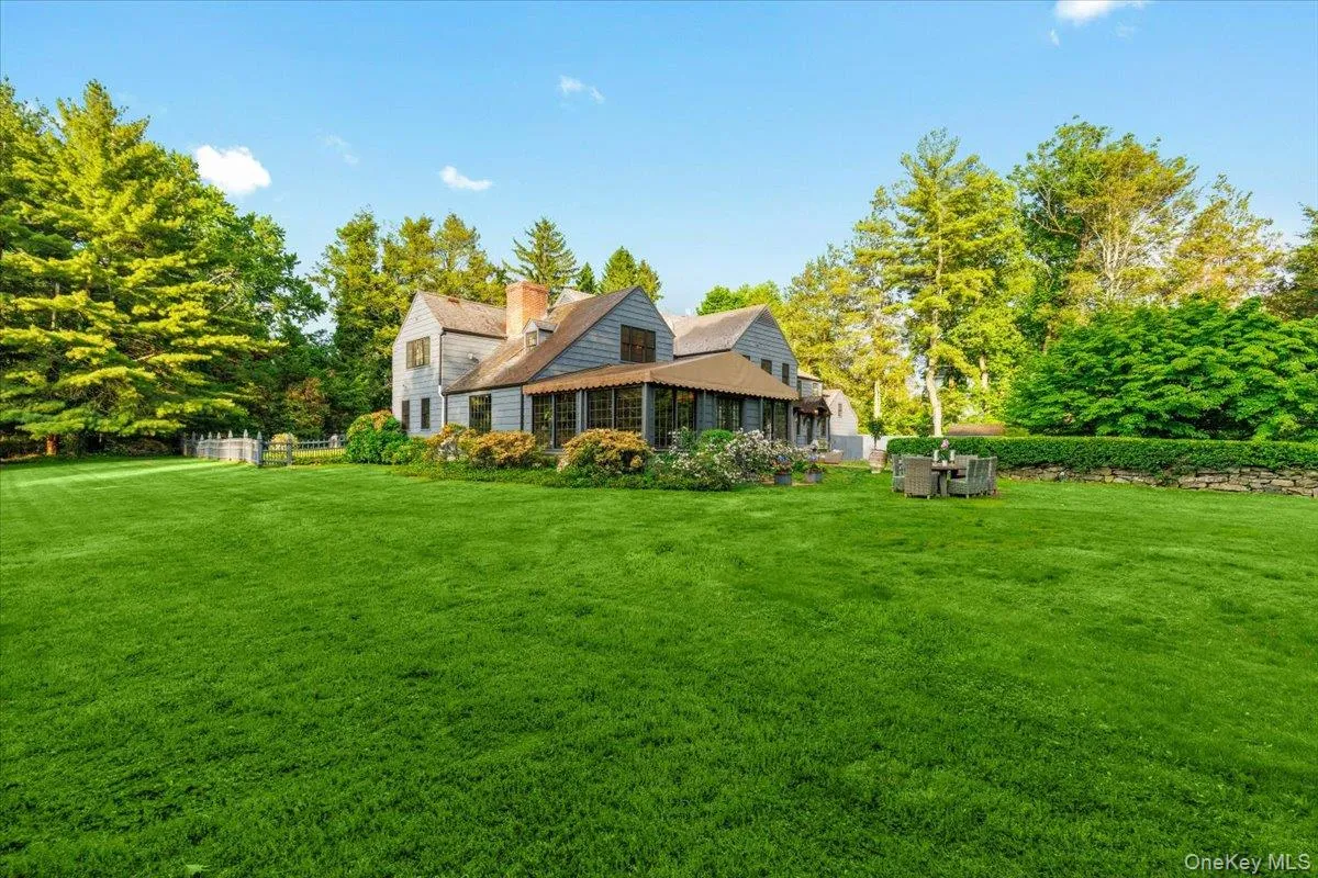 16 Pleasant Ridge Road, Harrison, NY, 4 Bedrooms Bedrooms, 12 Rooms Rooms,4 BathroomsBathrooms,Residential,For Rent,Pleasant Ridge,0,1008000 16 Pleasant Ridge Road, Harrison, NY, 4 Bedrooms Bedrooms, 12 Rooms Rooms,4 BathroomsBathrooms,Residential,For Rent,Pleasant Ridge,0,1008000