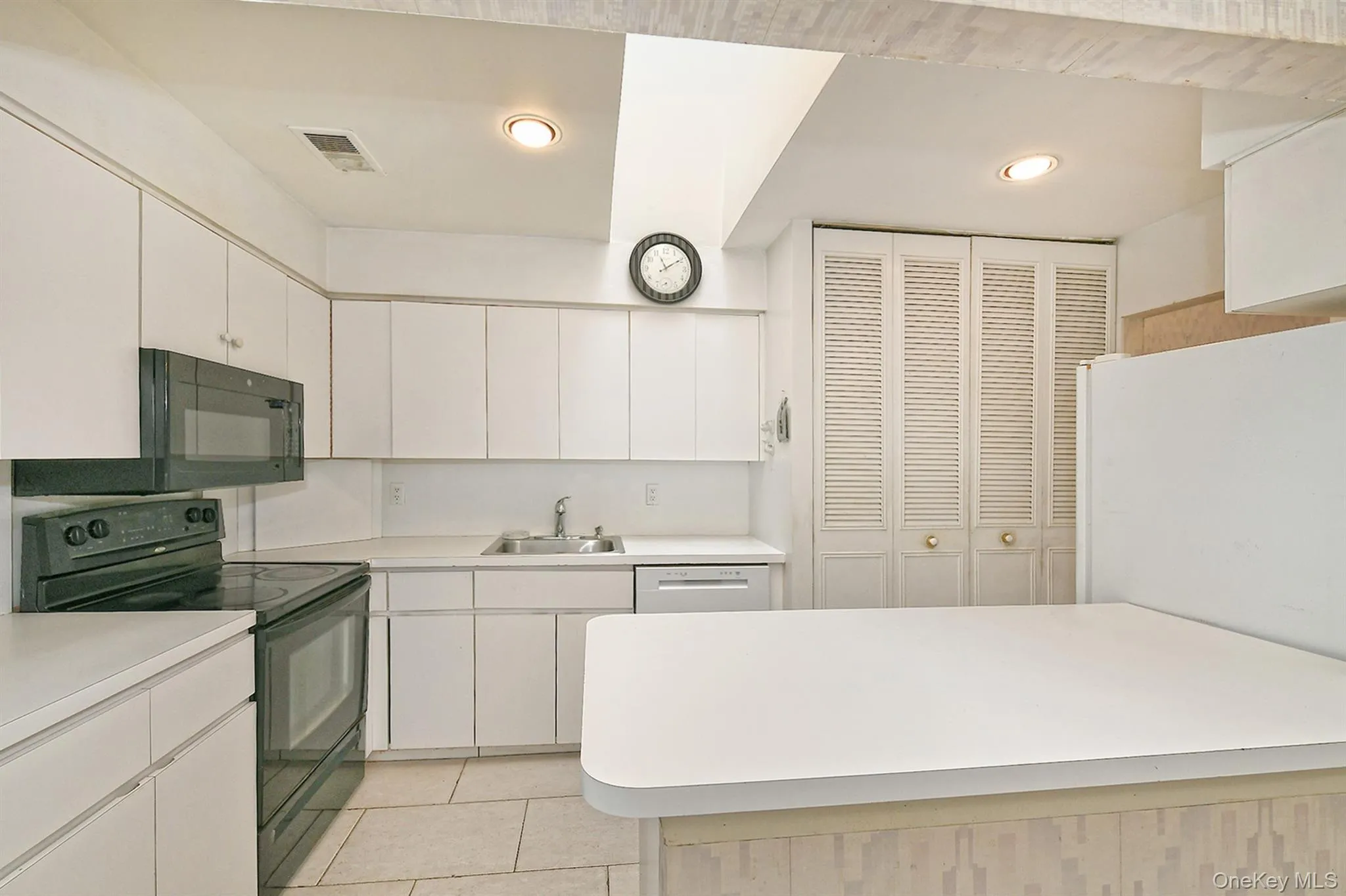 161 Southgate Drive, Oyster Bay, NY, 2 Bedrooms Bedrooms, 6 Rooms Rooms,2 BathroomsBathrooms,Residential,For Rent,Southgate,0,1008002 161 Southgate Drive, Oyster Bay, NY, 2 Bedrooms Bedrooms, 6 Rooms Rooms,2 BathroomsBathrooms,Residential,For Rent,Southgate,0,1008002