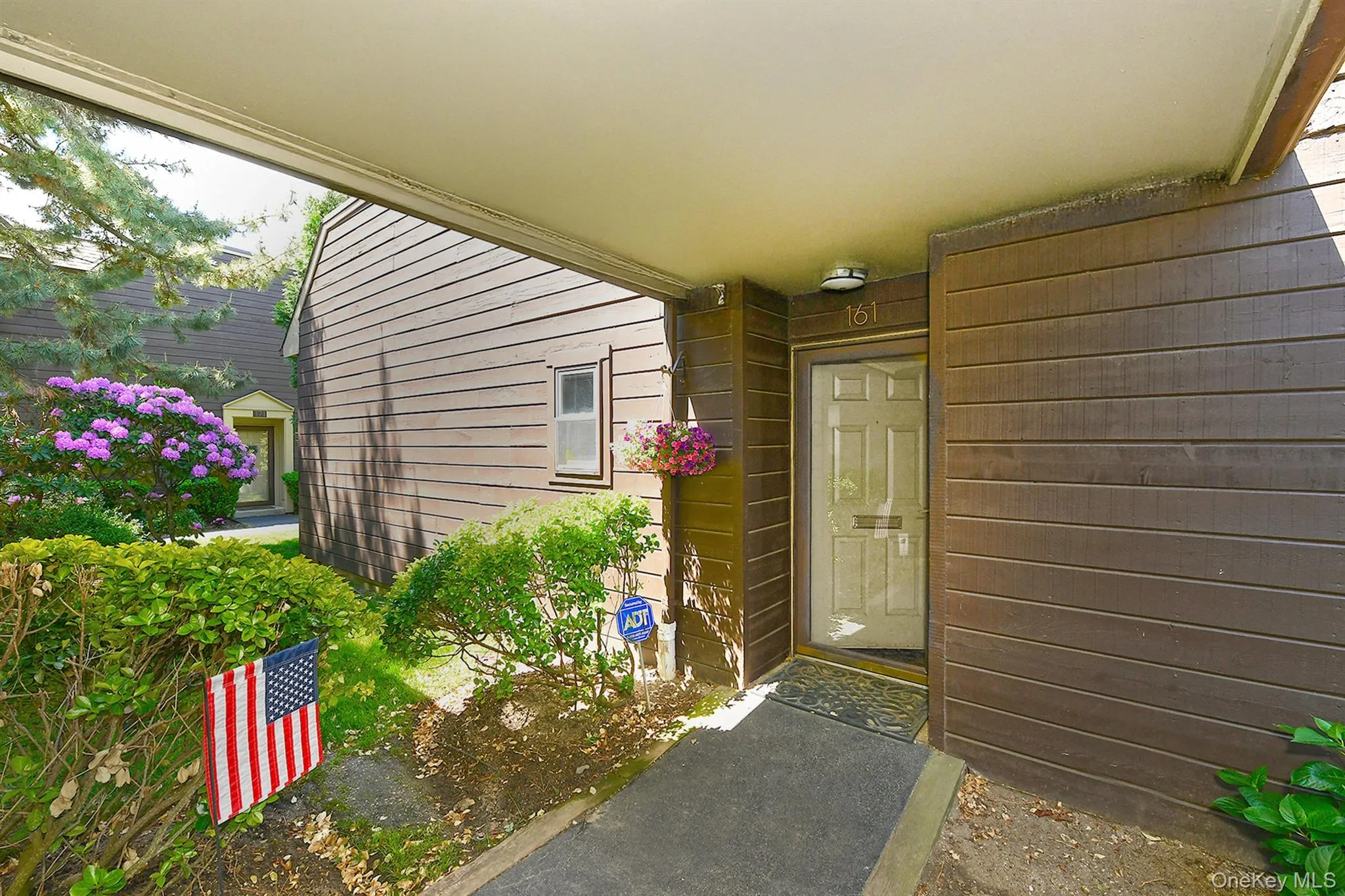 161 Southgate Drive, Oyster Bay, NY, 2 Bedrooms Bedrooms, 6 Rooms Rooms,2 BathroomsBathrooms,Residential,For Rent,Southgate,0,1008002 161 Southgate Drive, Oyster Bay, NY, 2 Bedrooms Bedrooms, 6 Rooms Rooms,2 BathroomsBathrooms,Residential,For Rent,Southgate,0,1008002
