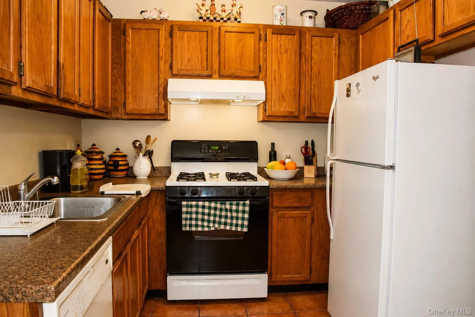 6 Dove Path, Brookhaven, NY, 3 Bedrooms Bedrooms, 6 Rooms Rooms,2 BathroomsBathrooms,Residential,For Rent,Dove,0,1008004 6 Dove Path, Brookhaven, NY, 3 Bedrooms Bedrooms, 6 Rooms Rooms,2 BathroomsBathrooms,Residential,For Rent,Dove,0,1008004