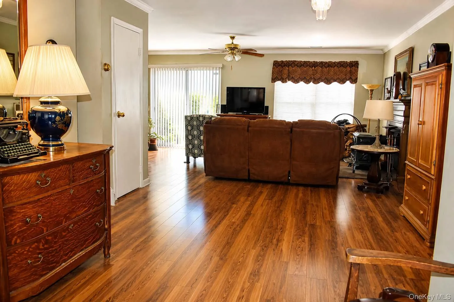 6 Dove Path, Brookhaven, NY, 3 Bedrooms Bedrooms, 6 Rooms Rooms,2 BathroomsBathrooms,Residential,For Rent,Dove,0,1008004 6 Dove Path, Brookhaven, NY, 3 Bedrooms Bedrooms, 6 Rooms Rooms,2 BathroomsBathrooms,Residential,For Rent,Dove,0,1008004