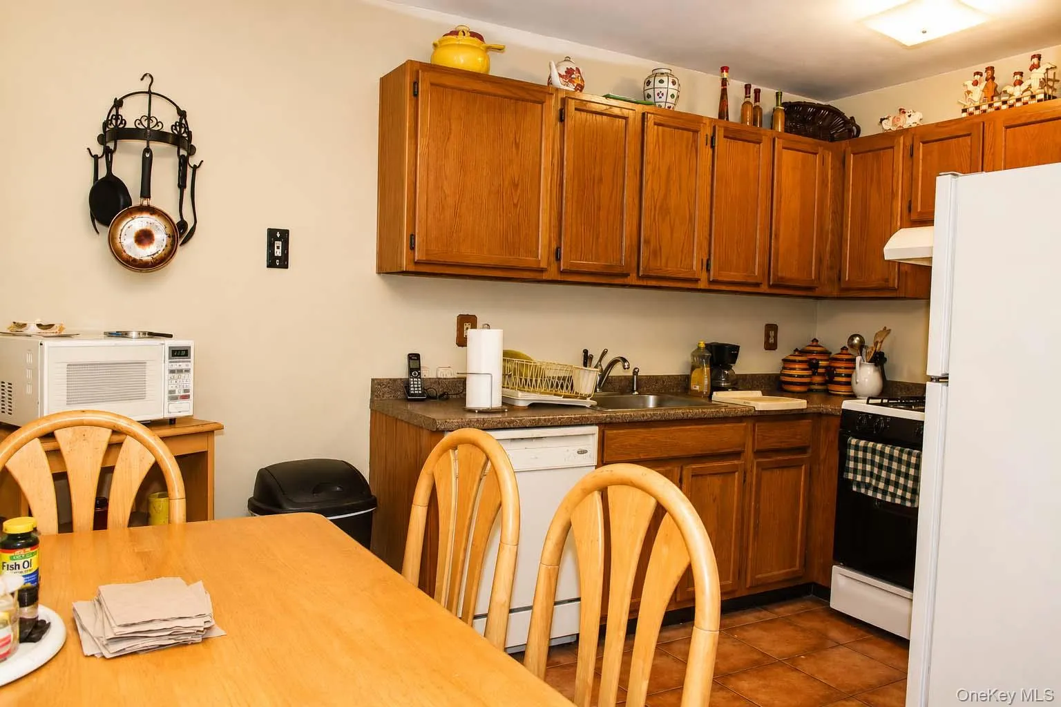6 Dove Path, Brookhaven, NY, 3 Bedrooms Bedrooms, 6 Rooms Rooms,2 BathroomsBathrooms,Residential,For Rent,Dove,0,1008004 6 Dove Path, Brookhaven, NY, 3 Bedrooms Bedrooms, 6 Rooms Rooms,2 BathroomsBathrooms,Residential,For Rent,Dove,0,1008004