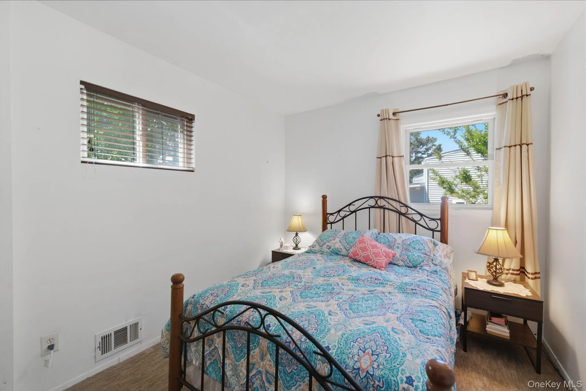 332 Delaware Avenue, Islip, NY, 3 Bedrooms Bedrooms, 8 Rooms Rooms,1 BathroomBathrooms,Residential,For Rent,Delaware,0,1008008 332 Delaware Avenue, Islip, NY, 3 Bedrooms Bedrooms, 8 Rooms Rooms,1 BathroomBathrooms,Residential,For Rent,Delaware,0,1008008