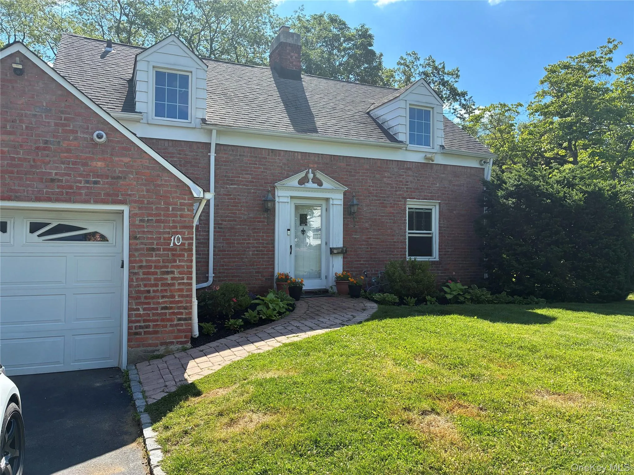 10 Ridge Road, North Hempstead, NY, 3 Bedrooms Bedrooms, 7 Rooms Rooms,1 BathroomBathrooms,Residential Lease,For Rent,Ridge,0,1008011 10 Ridge Road, North Hempstead, NY, 3 Bedrooms Bedrooms, 7 Rooms Rooms,1 BathroomBathrooms,Residential Lease,For Rent,Ridge,0,1008011