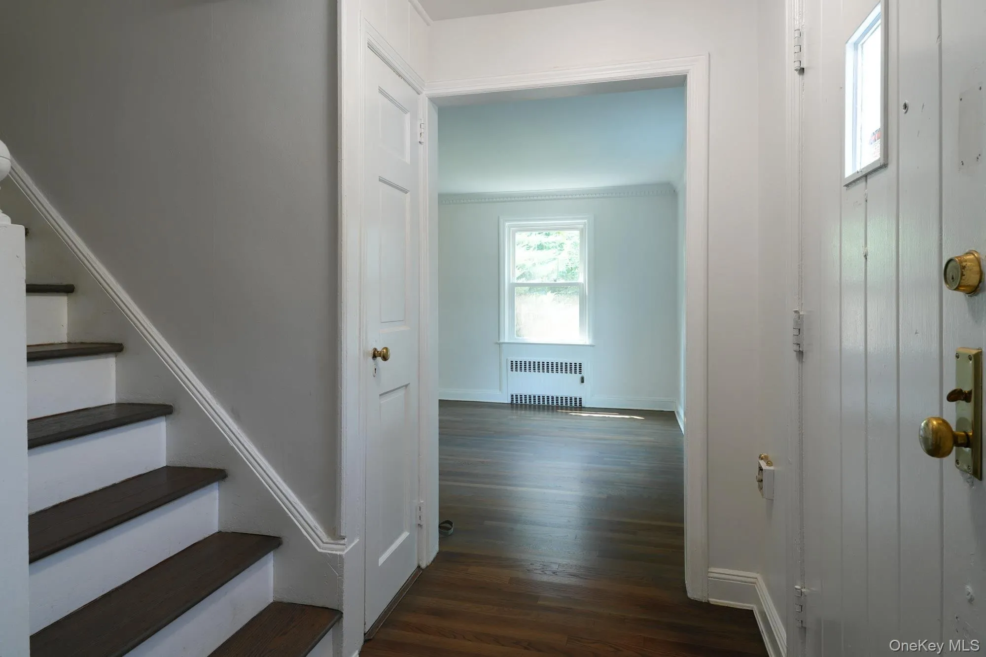 10 Ridge Road, North Hempstead, NY, 3 Bedrooms Bedrooms, 7 Rooms Rooms,1 BathroomBathrooms,Residential Lease,For Rent,Ridge,0,1008011 10 Ridge Road, North Hempstead, NY, 3 Bedrooms Bedrooms, 7 Rooms Rooms,1 BathroomBathrooms,Residential Lease,For Rent,Ridge,0,1008011