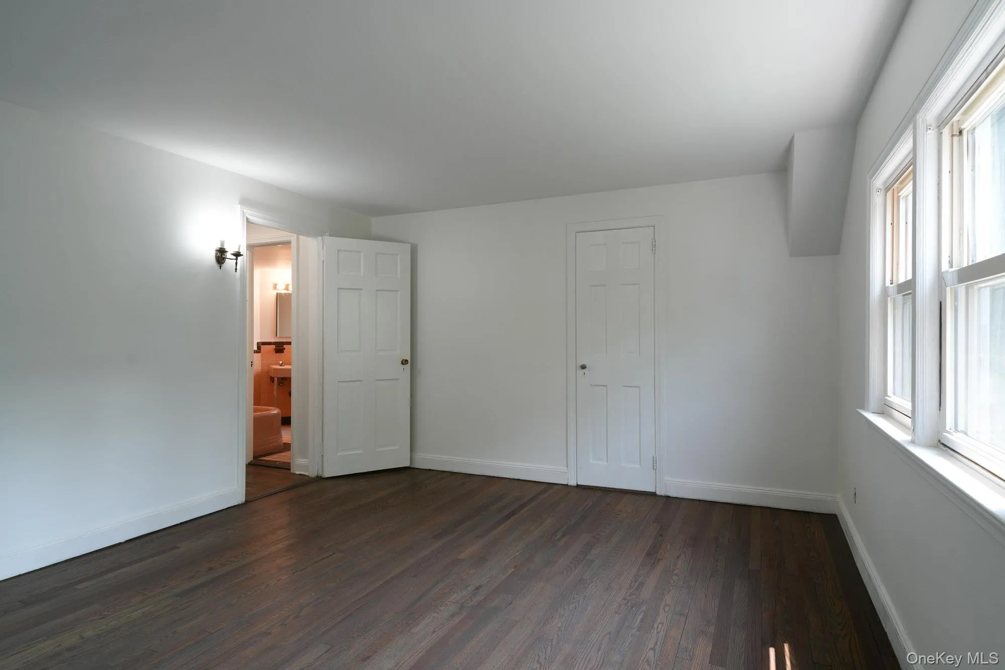 10 Ridge Road, North Hempstead, NY, 3 Bedrooms Bedrooms, 7 Rooms Rooms,1 BathroomBathrooms,Residential Lease,For Rent,Ridge,0,1008011 10 Ridge Road, North Hempstead, NY, 3 Bedrooms Bedrooms, 7 Rooms Rooms,1 BathroomBathrooms,Residential Lease,For Rent,Ridge,0,1008011