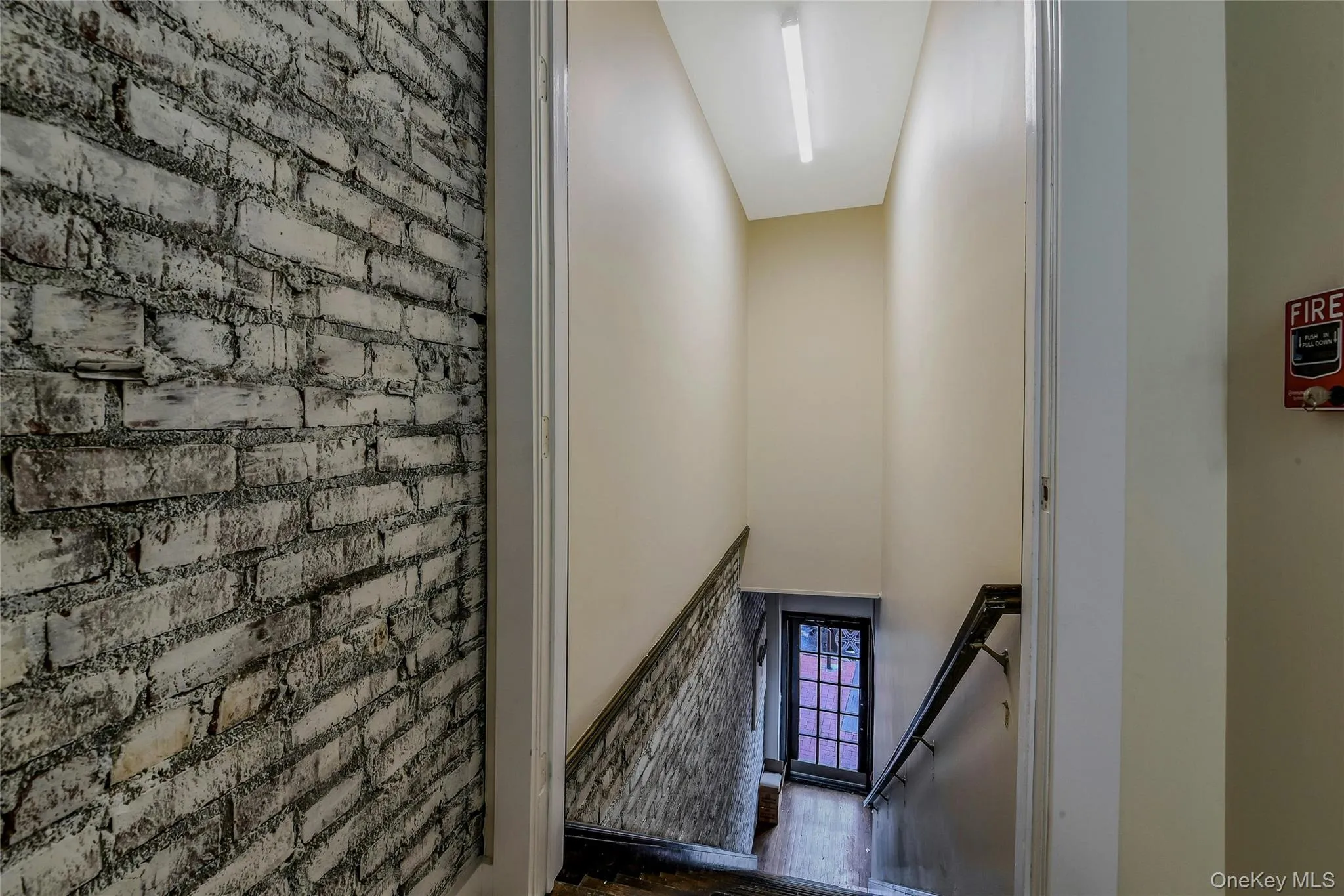 400 A New York Avenue, Huntington, NY, 1 Bedroom Bedrooms, 2 Rooms Rooms,1 BathroomBathrooms,Residential Lease,For Rent,New York,0,1008012 400 A New York Avenue, Huntington, NY, 1 Bedroom Bedrooms, 2 Rooms Rooms,1 BathroomBathrooms,Residential Lease,For Rent,New York,0,1008012