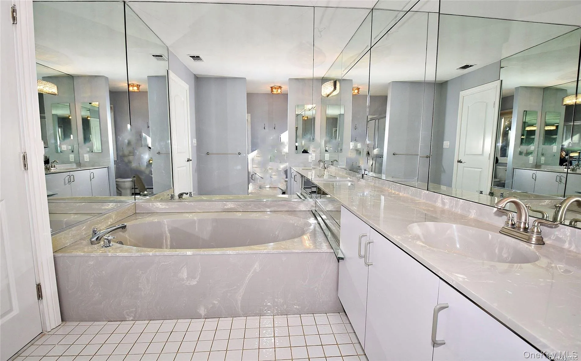 27 Jill Drive, Huntington, NY, 5 Bedrooms Bedrooms, 9 Rooms Rooms,2 BathroomsBathrooms,Residential Lease,For Rent,Jill,0,1008015 27 Jill Drive, Huntington, NY, 5 Bedrooms Bedrooms, 9 Rooms Rooms,2 BathroomsBathrooms,Residential Lease,For Rent,Jill,0,1008015
