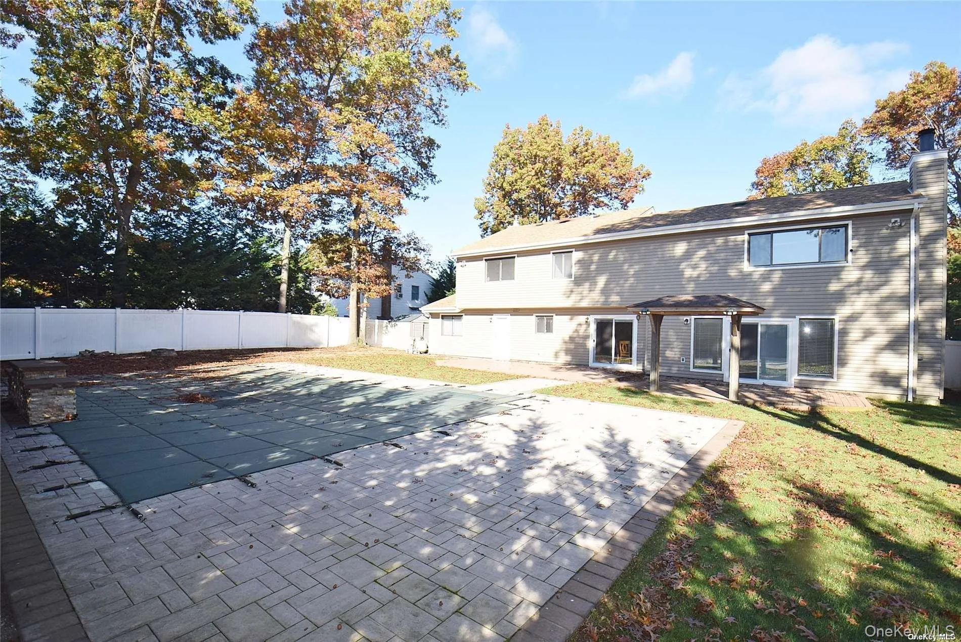 27 Jill Drive, Huntington, NY, 5 Bedrooms Bedrooms, 9 Rooms Rooms,2 BathroomsBathrooms,Residential Lease,For Rent,Jill,0,1008015 27 Jill Drive, Huntington, NY, 5 Bedrooms Bedrooms, 9 Rooms Rooms,2 BathroomsBathrooms,Residential Lease,For Rent,Jill,0,1008015