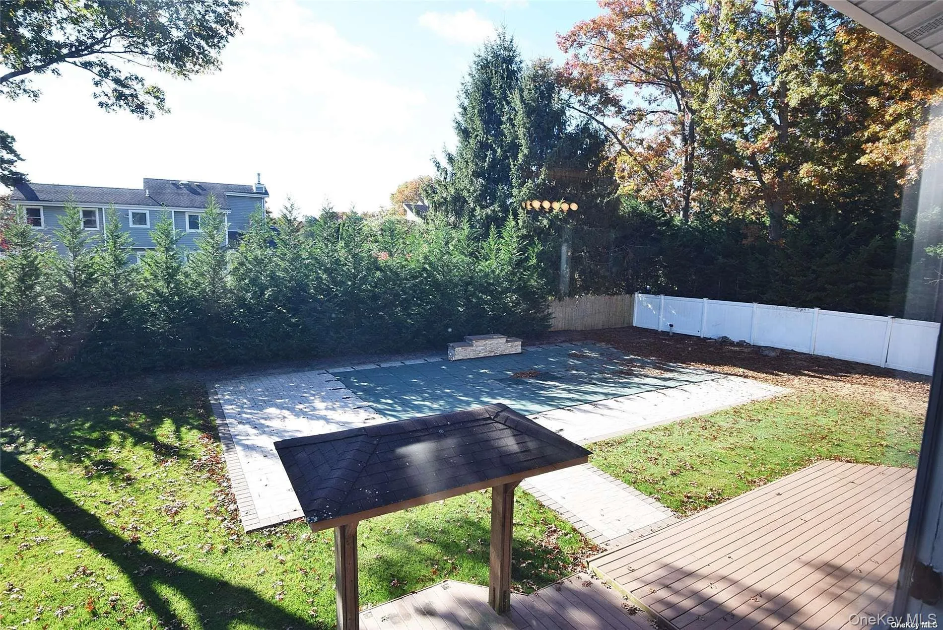27 Jill Drive, Huntington, NY, 5 Bedrooms Bedrooms, 9 Rooms Rooms,2 BathroomsBathrooms,Residential Lease,For Rent,Jill,0,1008015 27 Jill Drive, Huntington, NY, 5 Bedrooms Bedrooms, 9 Rooms Rooms,2 BathroomsBathrooms,Residential Lease,For Rent,Jill,0,1008015