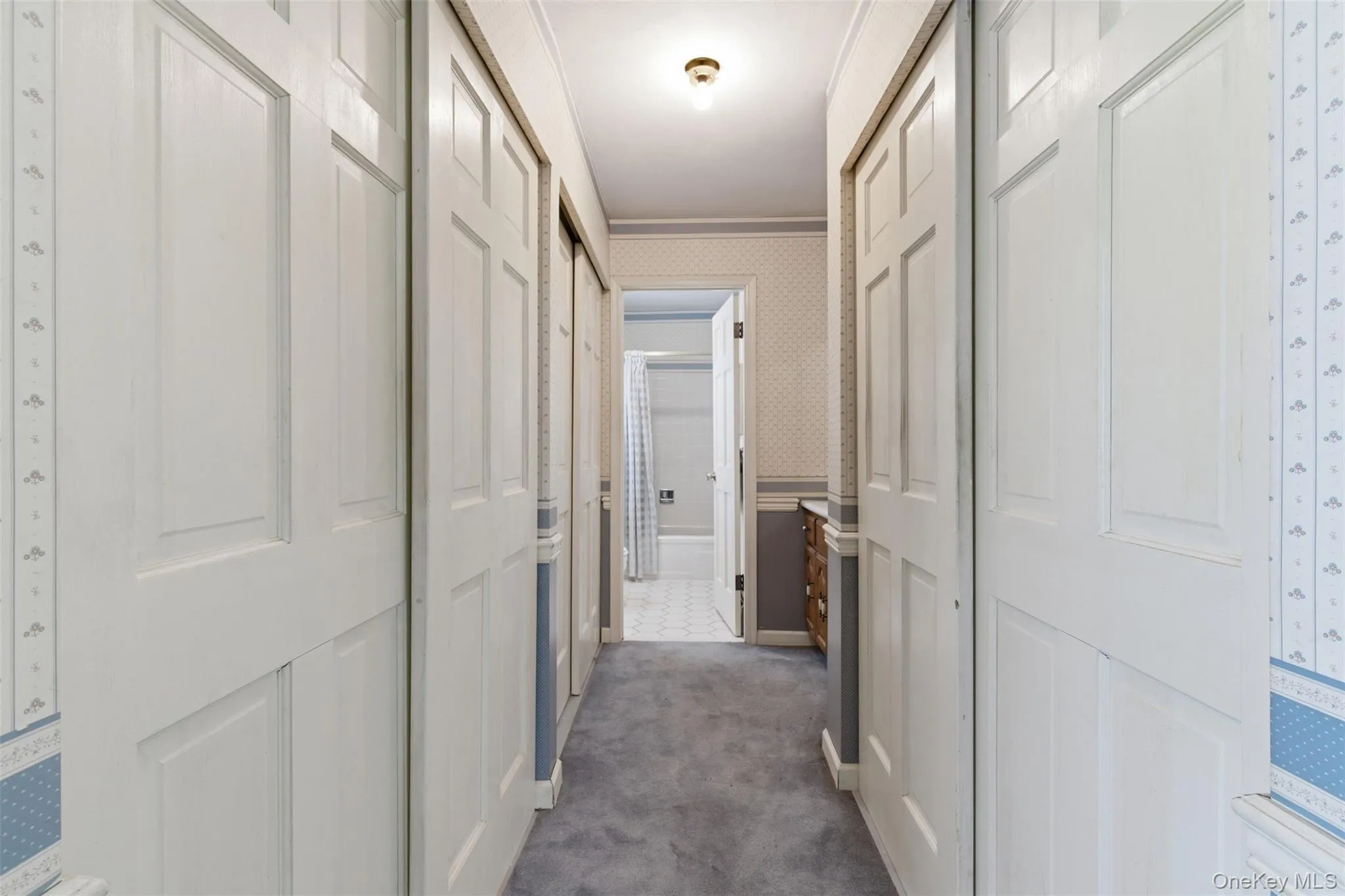 2 Barrett Court, Smithtown, NY, 4 Bedrooms Bedrooms, 8 Rooms Rooms,2 BathroomsBathrooms,Residential,For Rent,Barrett,0,1008019 2 Barrett Court, Smithtown, NY, 4 Bedrooms Bedrooms, 8 Rooms Rooms,2 BathroomsBathrooms,Residential,For Rent,Barrett,0,1008019