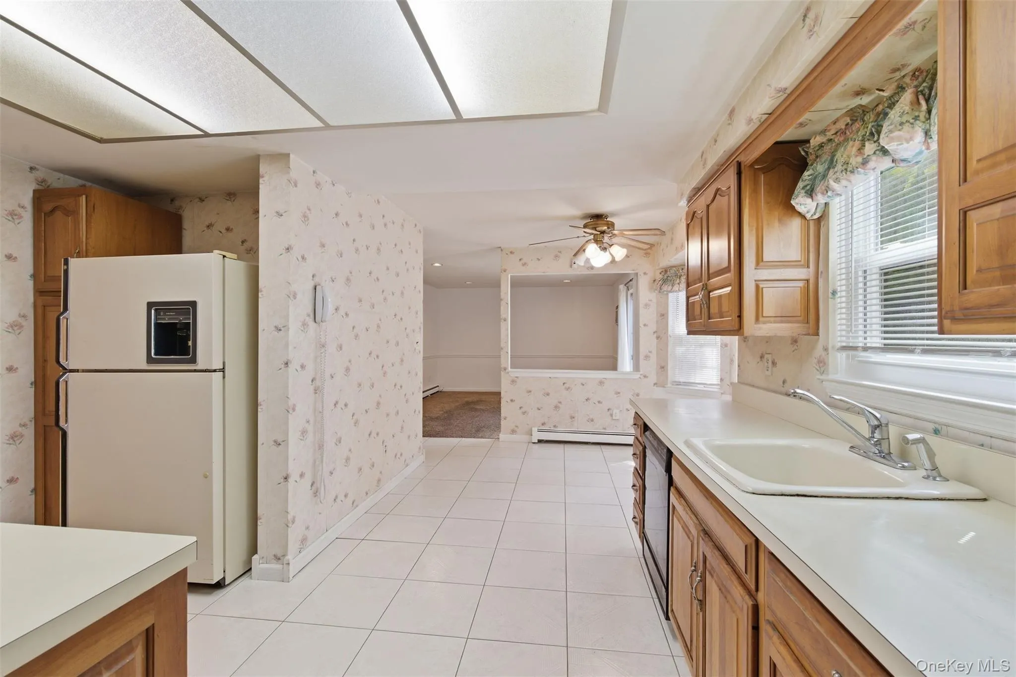 2 Barrett Court, Smithtown, NY, 4 Bedrooms Bedrooms, 8 Rooms Rooms,2 BathroomsBathrooms,Residential,For Rent,Barrett,0,1008019 2 Barrett Court, Smithtown, NY, 4 Bedrooms Bedrooms, 8 Rooms Rooms,2 BathroomsBathrooms,Residential,For Rent,Barrett,0,1008019