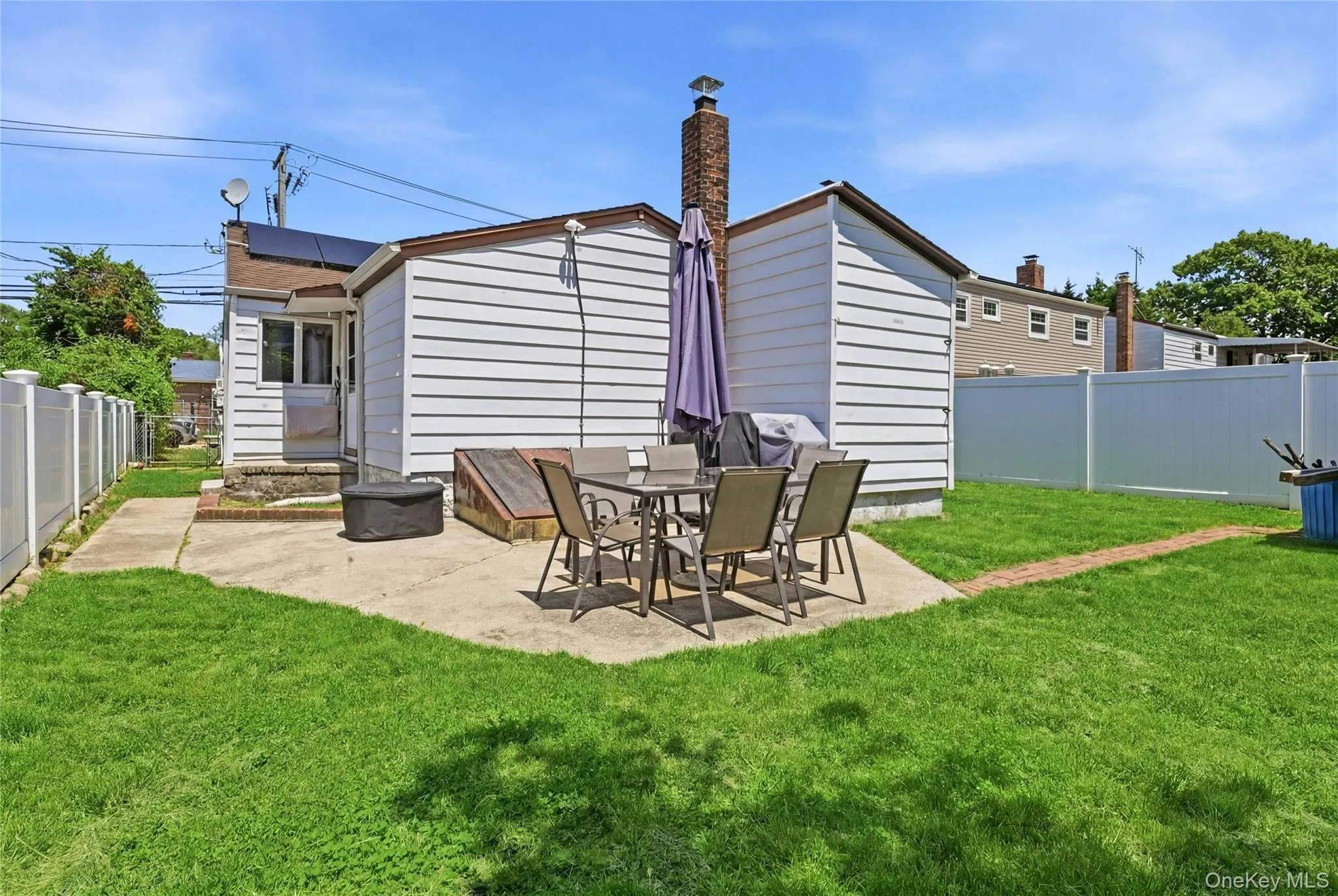 124 Linden Street, Oyster Bay, NY, 2 Bedrooms Bedrooms, 5 Rooms Rooms,1 BathroomBathrooms,Residential,For Rent,Linden,0,1008029 124 Linden Street, Oyster Bay, NY, 2 Bedrooms Bedrooms, 5 Rooms Rooms,1 BathroomBathrooms,Residential,For Rent,Linden,0,1008029