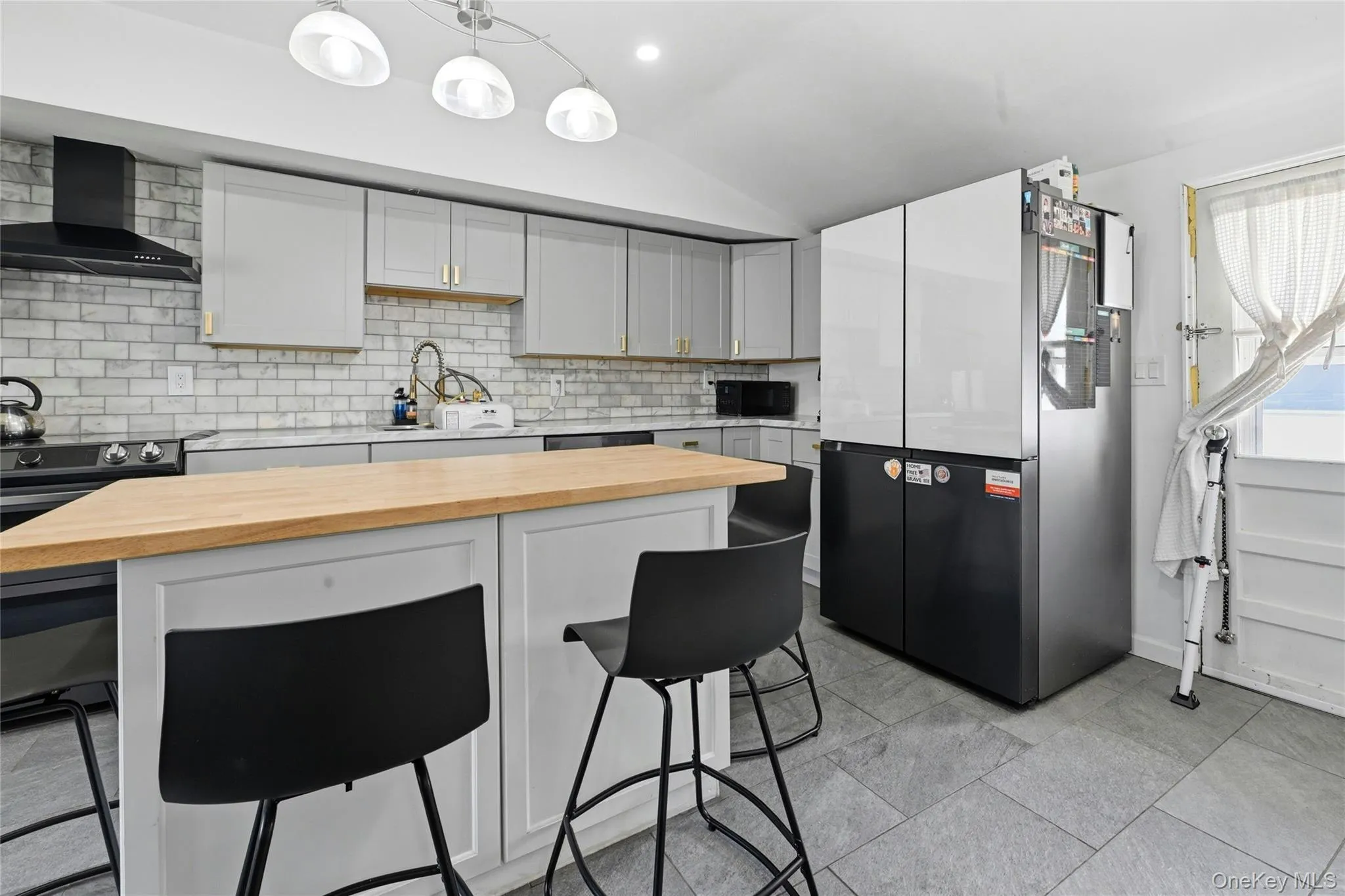 124 Linden Street, Oyster Bay, NY, 2 Bedrooms Bedrooms, 5 Rooms Rooms,1 BathroomBathrooms,Residential,For Rent,Linden,0,1008029 124 Linden Street, Oyster Bay, NY, 2 Bedrooms Bedrooms, 5 Rooms Rooms,1 BathroomBathrooms,Residential,For Rent,Linden,0,1008029