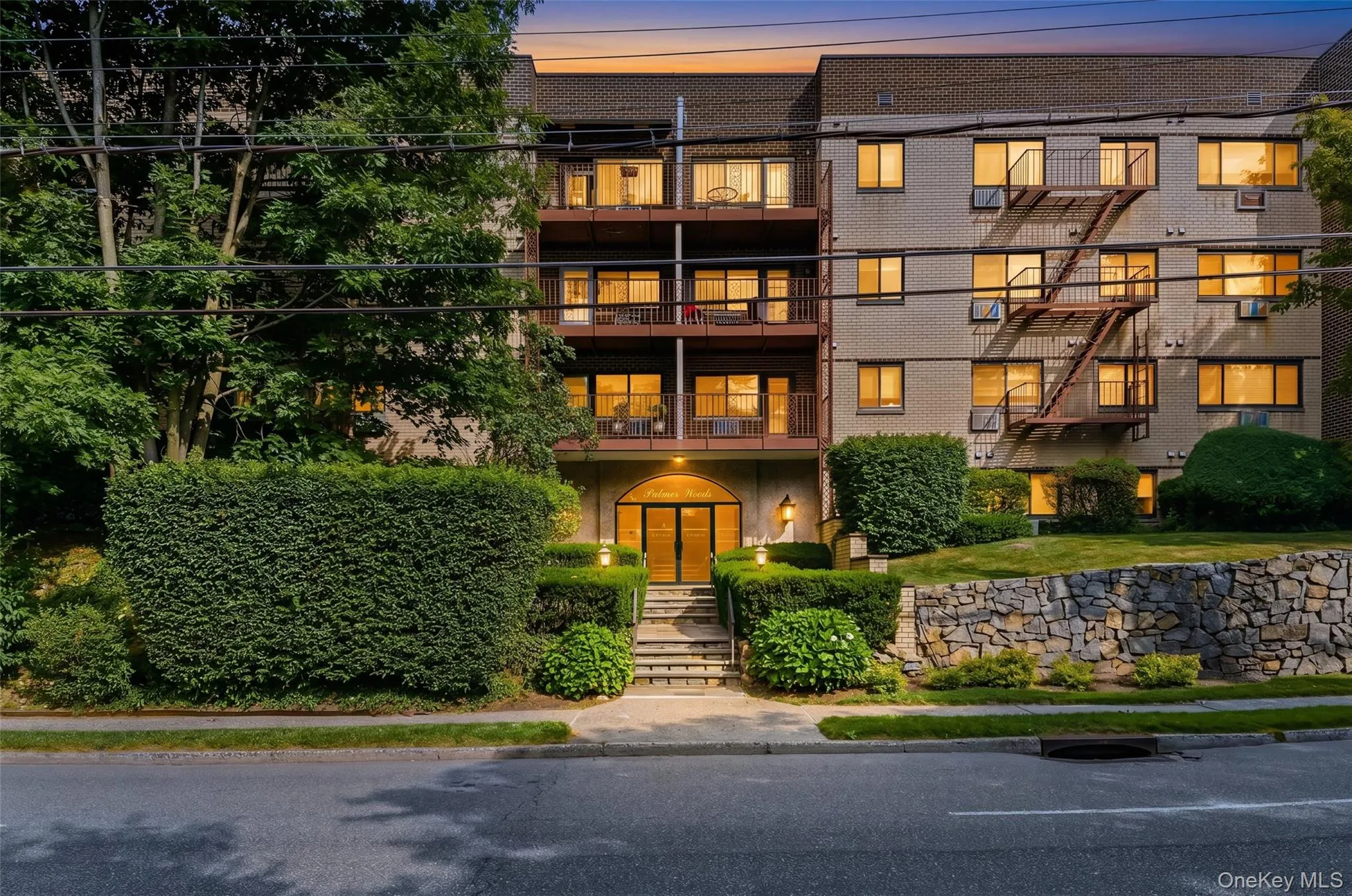 2221 Palmer Avenue, New Rochelle, NY, 1 Bedroom Bedrooms, 3 Rooms Rooms,1 BathroomBathrooms,Residential,For Rent,Palmer,0,1008032 2221 Palmer Avenue, New Rochelle, NY, 1 Bedroom Bedrooms, 3 Rooms Rooms,1 BathroomBathrooms,Residential,For Rent,Palmer,0,1008032