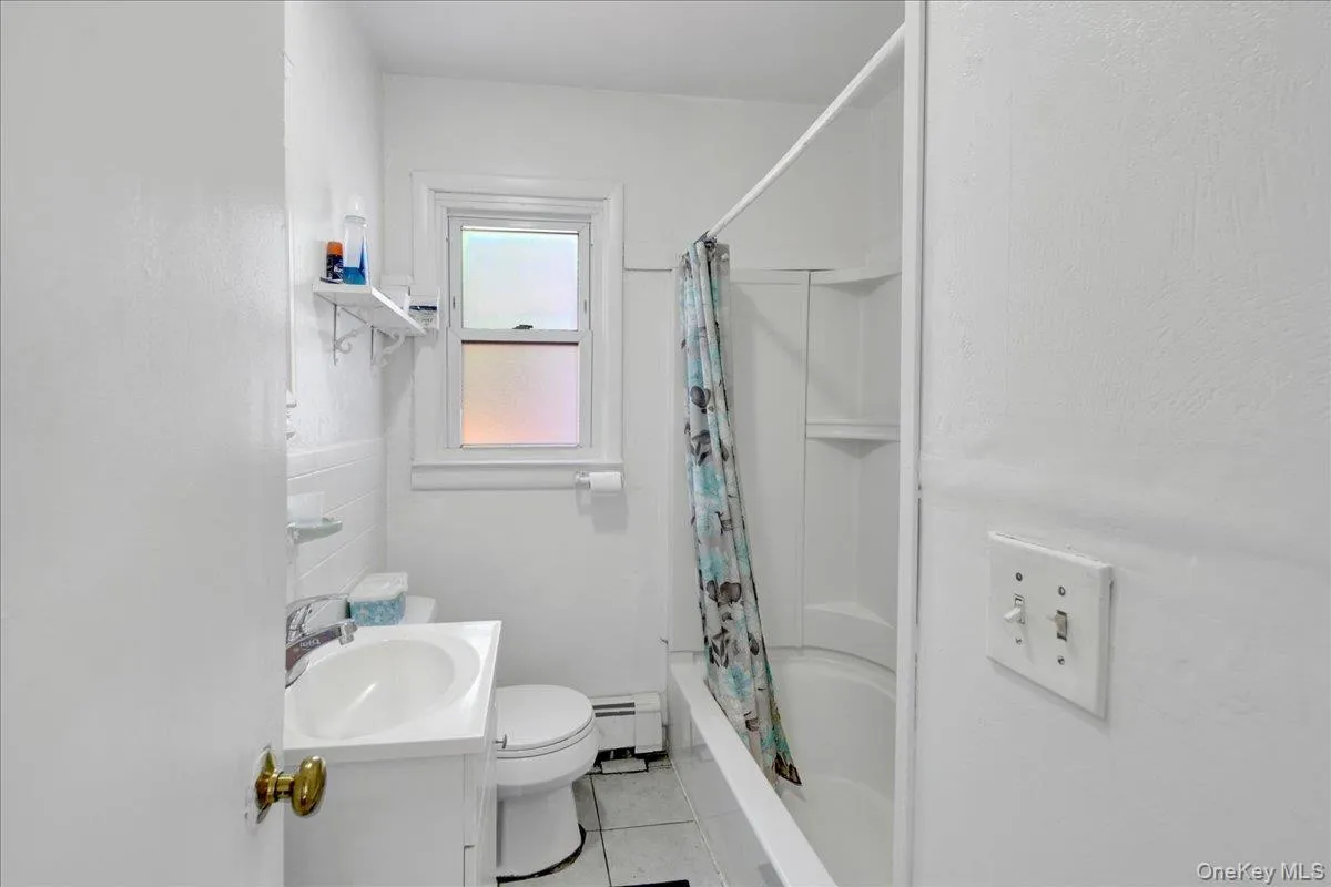 Bathroom on 1st Fl Bathroom on 1st Fl