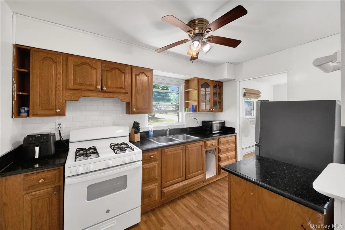 356 Sprout Brook Road, Philipstown, NY, 2 Bedrooms Bedrooms, 12 Rooms Rooms,2 BathroomsBathrooms,Residential,For Rent,Sprout Brook,0,1008033 356 Sprout Brook Road, Philipstown, NY, 2 Bedrooms Bedrooms, 12 Rooms Rooms,2 BathroomsBathrooms,Residential,For Rent,Sprout Brook,0,1008033