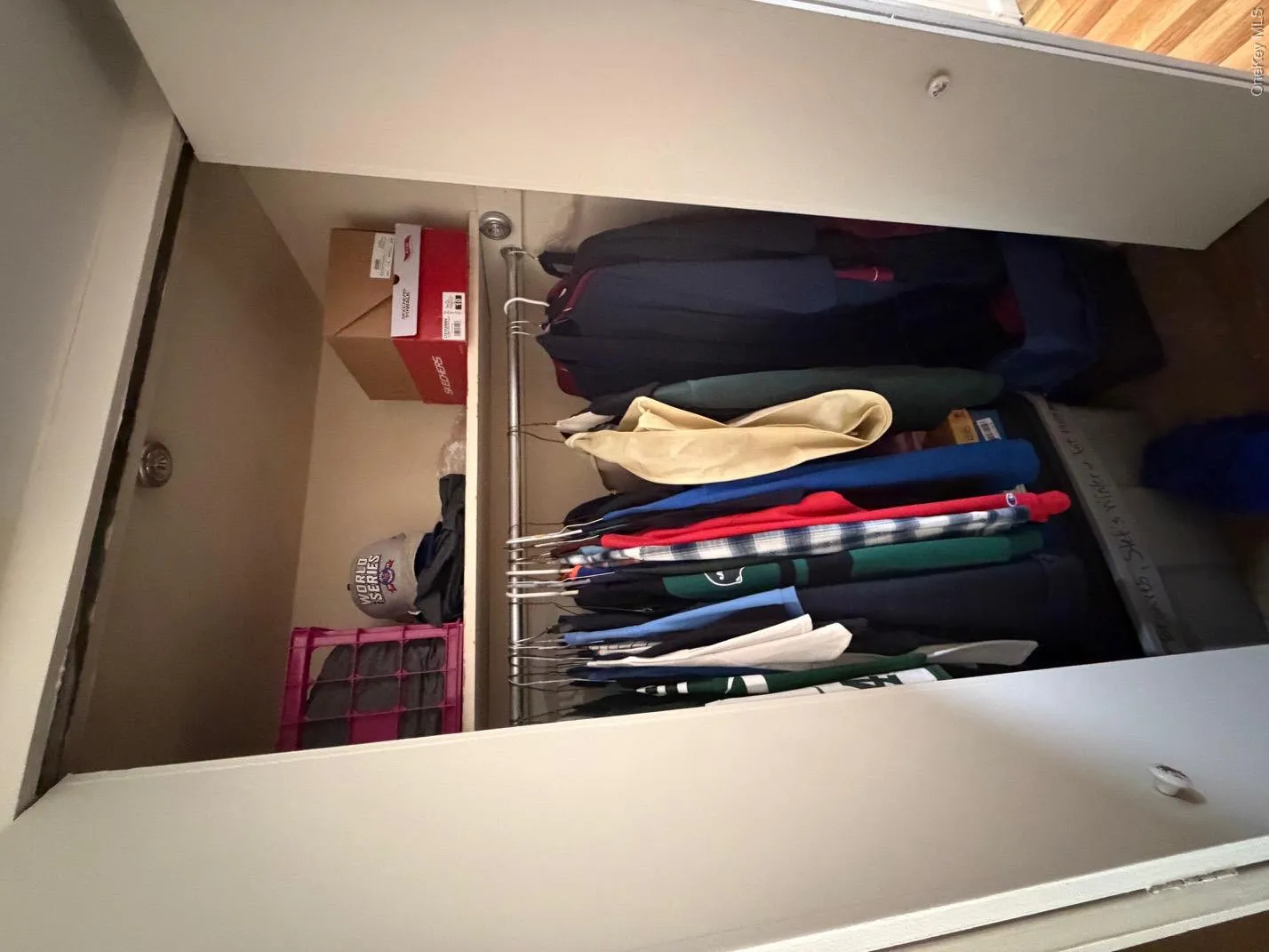 8611 151st Avenue, New York, NY, 1 Bedroom Bedrooms, 4 Rooms Rooms,1 BathroomBathrooms,Residential,For Rent,151st,0,1008034 8611 151st Avenue, New York, NY, 1 Bedroom Bedrooms, 4 Rooms Rooms,1 BathroomBathrooms,Residential,For Rent,151st,0,1008034