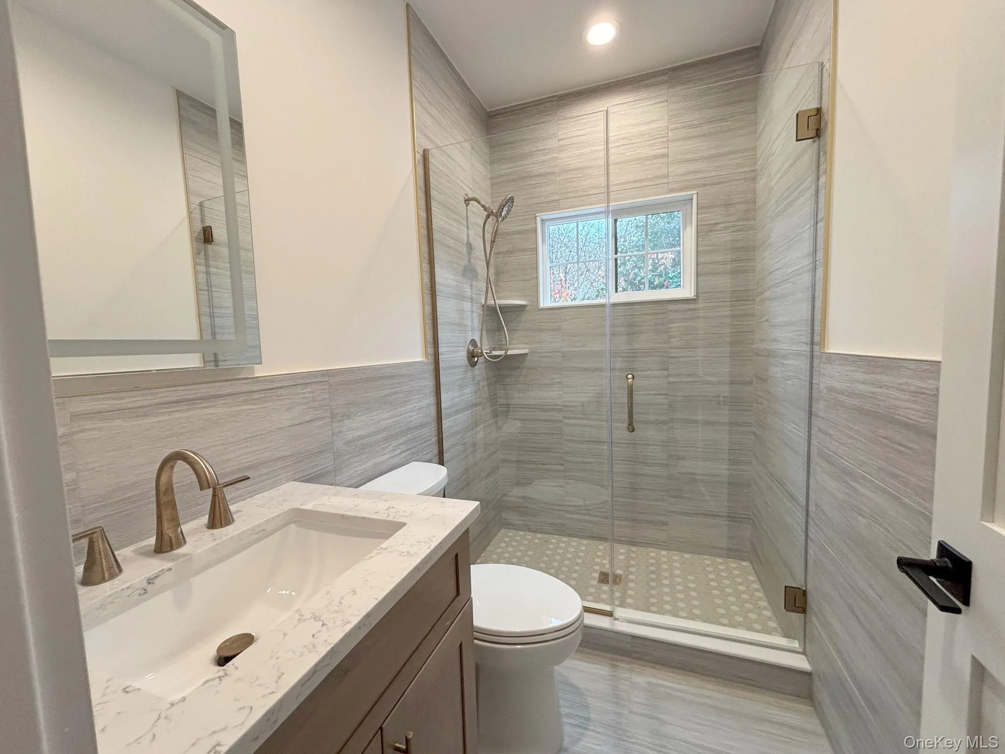 1750 Henry Road, Hempstead, NY, 5 Bedrooms Bedrooms, 11 Rooms Rooms,3 BathroomsBathrooms,Residential,For Rent,Henry,0,1008035 1750 Henry Road, Hempstead, NY, 5 Bedrooms Bedrooms, 11 Rooms Rooms,3 BathroomsBathrooms,Residential,For Rent,Henry,0,1008035