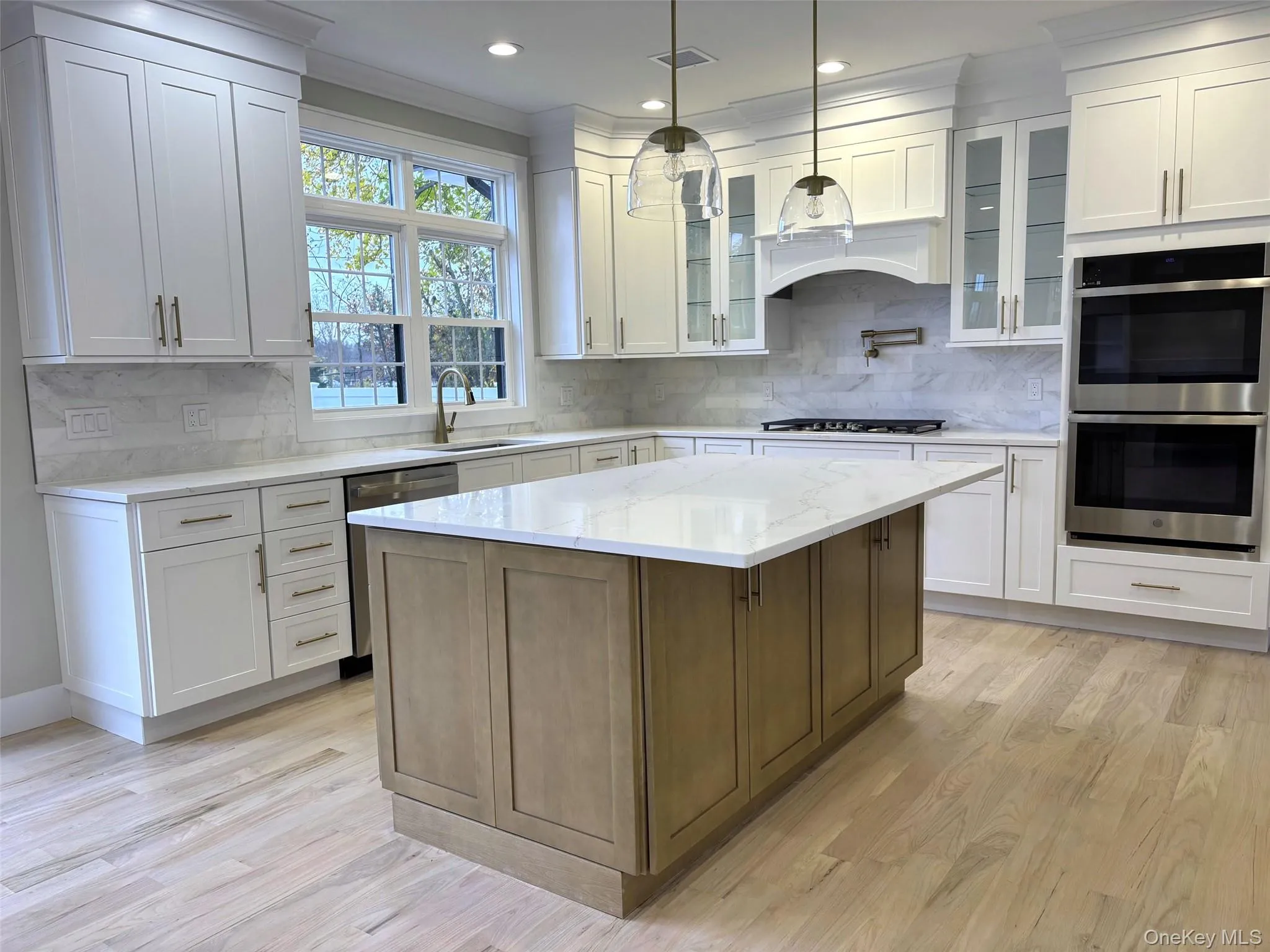 1750 Henry Road, Hempstead, NY, 5 Bedrooms Bedrooms, 11 Rooms Rooms,3 BathroomsBathrooms,Residential,For Rent,Henry,0,1008035 1750 Henry Road, Hempstead, NY, 5 Bedrooms Bedrooms, 11 Rooms Rooms,3 BathroomsBathrooms,Residential,For Rent,Henry,0,1008035