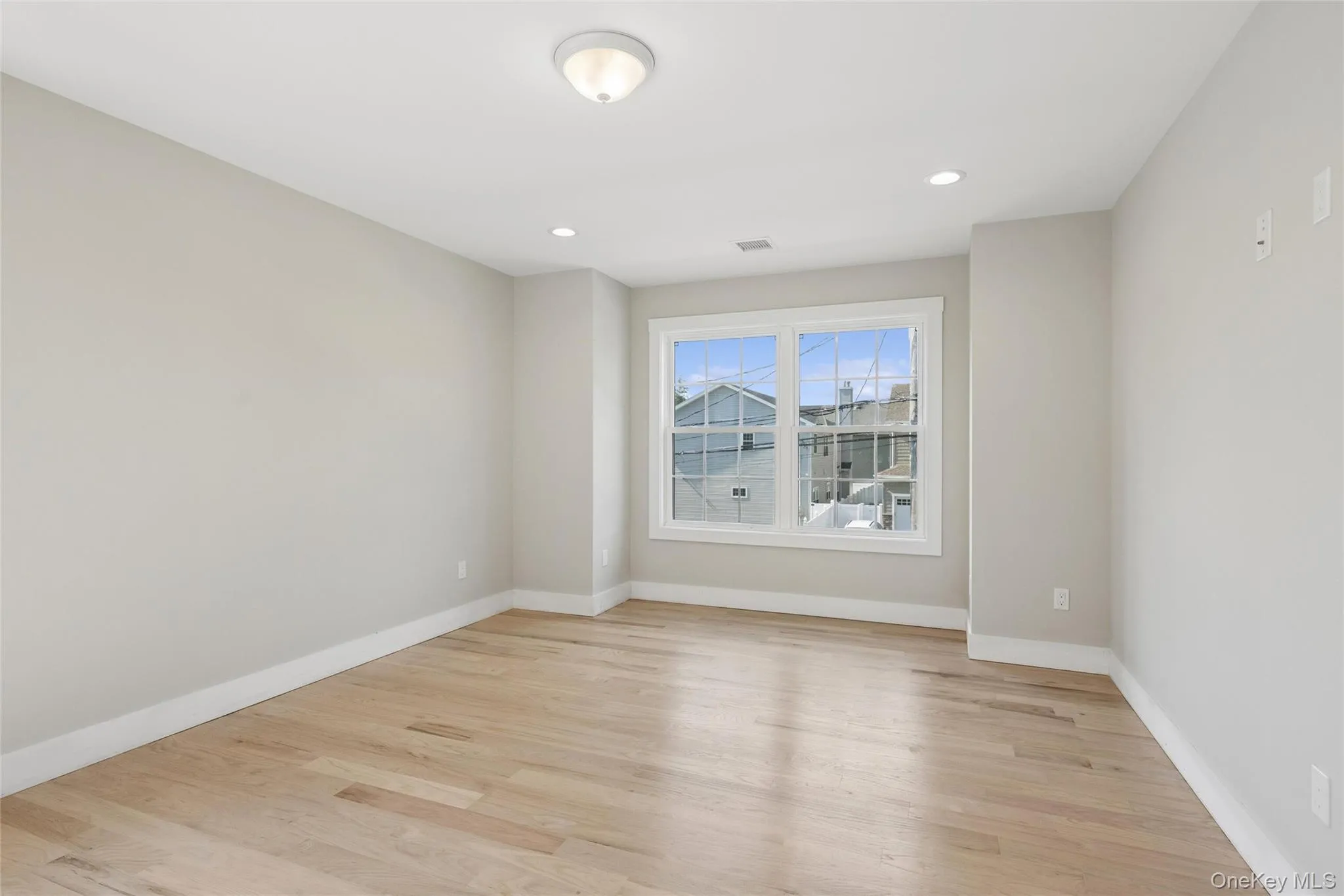 1750 Henry Road, Hempstead, NY, 5 Bedrooms Bedrooms, 11 Rooms Rooms,3 BathroomsBathrooms,Residential,For Rent,Henry,0,1008035 1750 Henry Road, Hempstead, NY, 5 Bedrooms Bedrooms, 11 Rooms Rooms,3 BathroomsBathrooms,Residential,For Rent,Henry,0,1008035