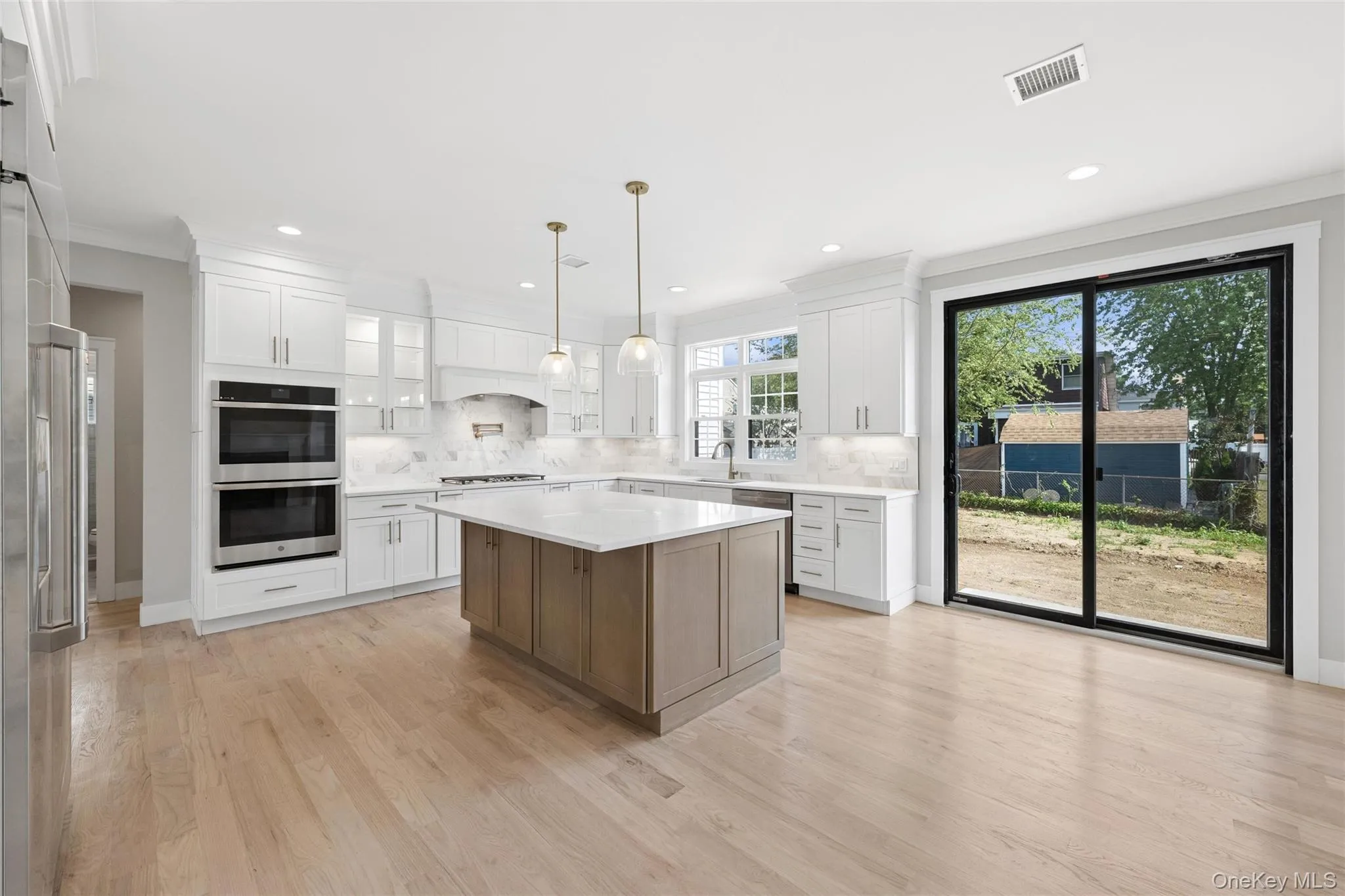 1750 Henry Road, Hempstead, NY, 5 Bedrooms Bedrooms, 11 Rooms Rooms,3 BathroomsBathrooms,Residential,For Rent,Henry,0,1008035 1750 Henry Road, Hempstead, NY, 5 Bedrooms Bedrooms, 11 Rooms Rooms,3 BathroomsBathrooms,Residential,For Rent,Henry,0,1008035
