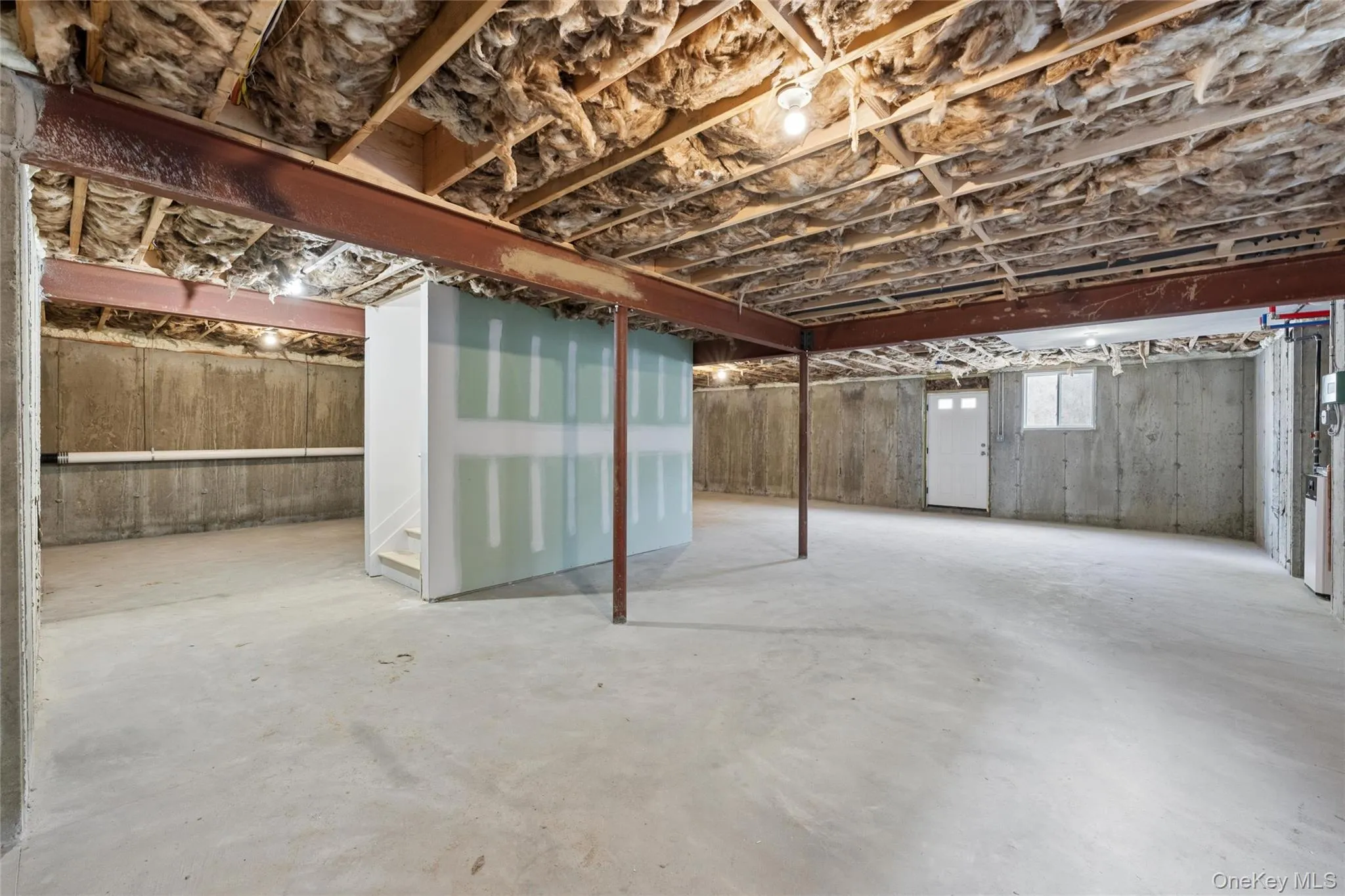 1750 Henry Road, Hempstead, NY, 5 Bedrooms Bedrooms, 11 Rooms Rooms,3 BathroomsBathrooms,Residential,For Rent,Henry,0,1008035 1750 Henry Road, Hempstead, NY, 5 Bedrooms Bedrooms, 11 Rooms Rooms,3 BathroomsBathrooms,Residential,For Rent,Henry,0,1008035