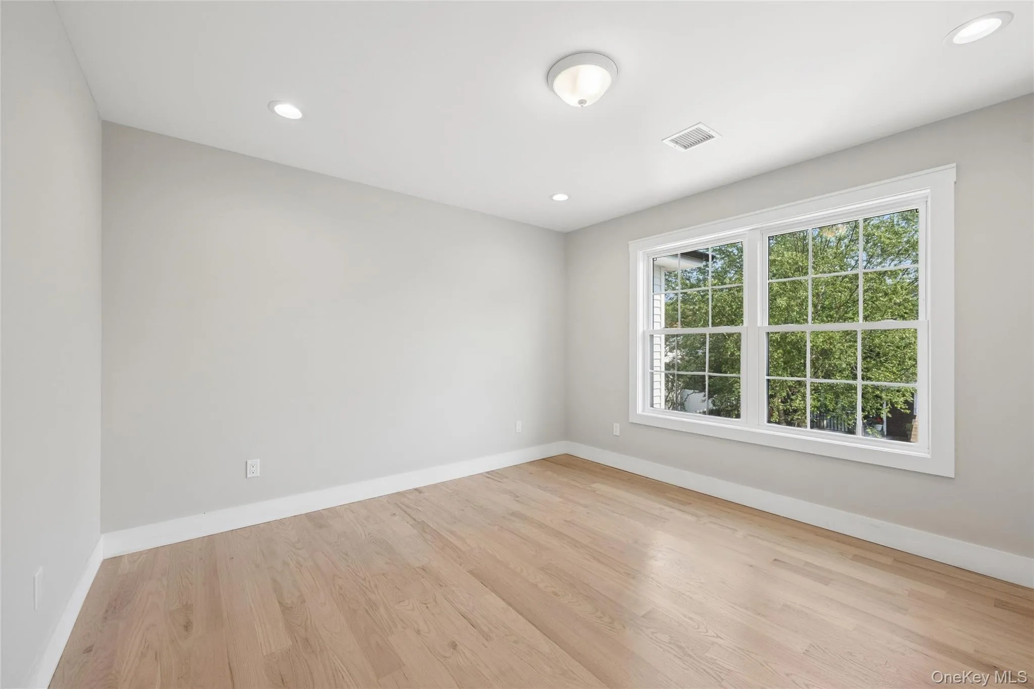 1750 Henry Road, Hempstead, NY, 5 Bedrooms Bedrooms, 11 Rooms Rooms,3 BathroomsBathrooms,Residential,For Rent,Henry,0,1008035 1750 Henry Road, Hempstead, NY, 5 Bedrooms Bedrooms, 11 Rooms Rooms,3 BathroomsBathrooms,Residential,For Rent,Henry,0,1008035