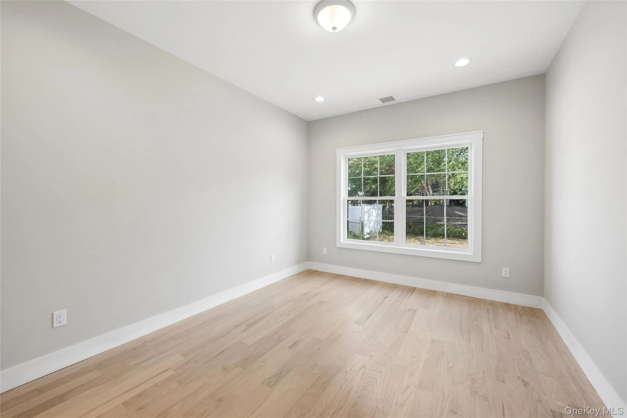 1750 Henry Road, Hempstead, NY, 5 Bedrooms Bedrooms, 11 Rooms Rooms,3 BathroomsBathrooms,Residential,For Rent,Henry,0,1008035 1750 Henry Road, Hempstead, NY, 5 Bedrooms Bedrooms, 11 Rooms Rooms,3 BathroomsBathrooms,Residential,For Rent,Henry,0,1008035