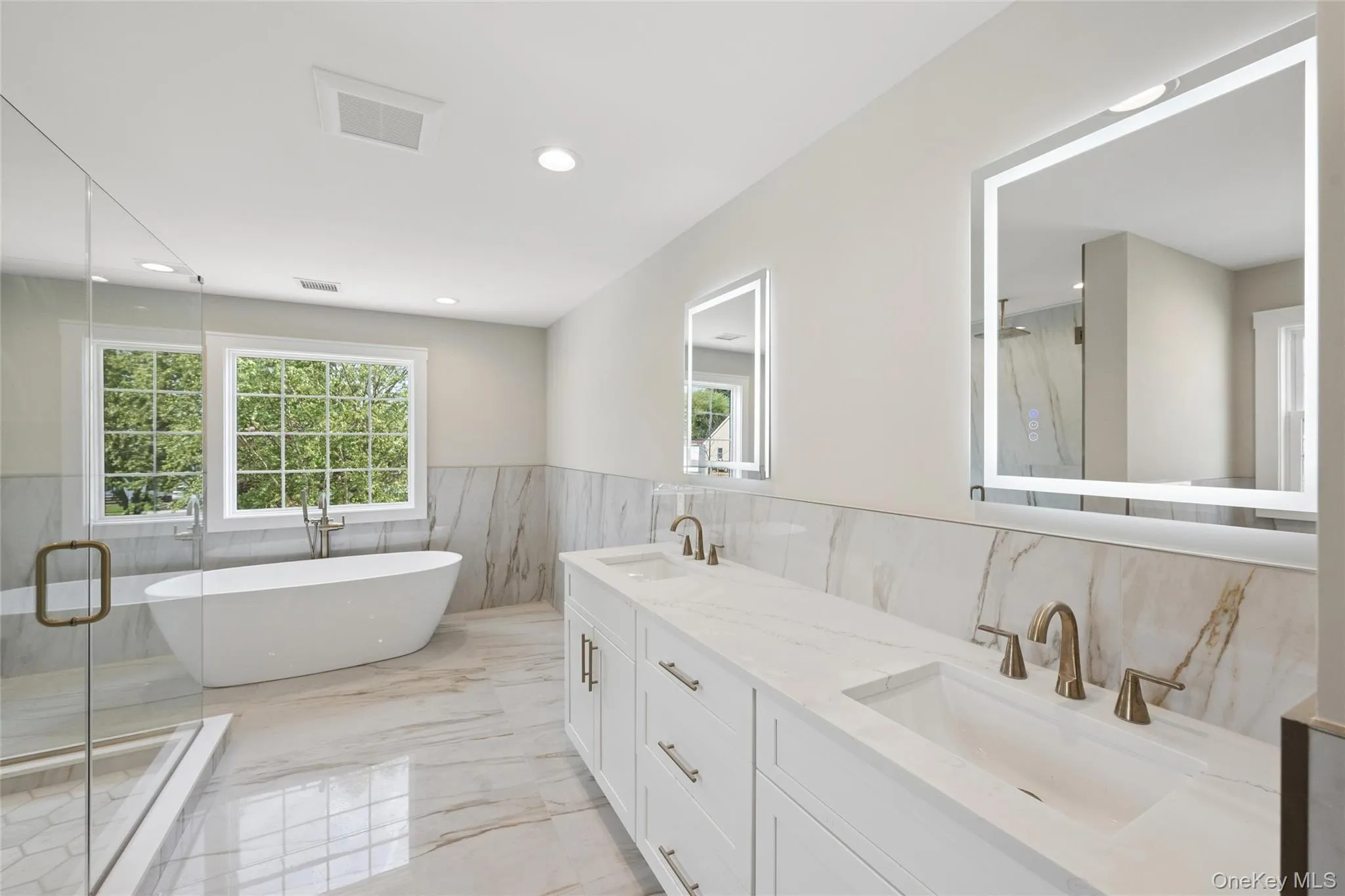 1750 Henry Road, Hempstead, NY, 5 Bedrooms Bedrooms, 11 Rooms Rooms,3 BathroomsBathrooms,Residential,For Rent,Henry,0,1008035 1750 Henry Road, Hempstead, NY, 5 Bedrooms Bedrooms, 11 Rooms Rooms,3 BathroomsBathrooms,Residential,For Rent,Henry,0,1008035