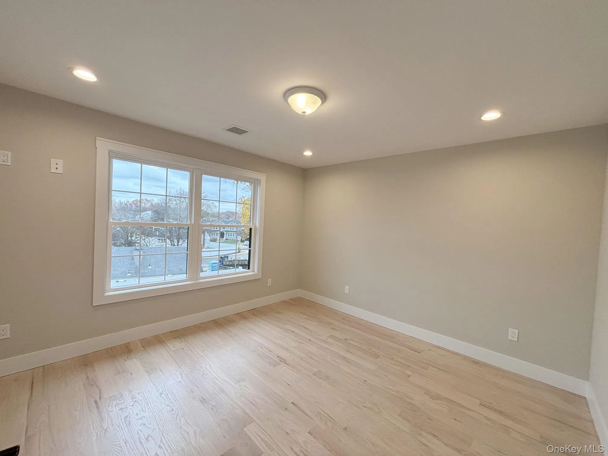 1750 Henry Road, Hempstead, NY, 5 Bedrooms Bedrooms, 11 Rooms Rooms,3 BathroomsBathrooms,Residential,For Rent,Henry,0,1008035 1750 Henry Road, Hempstead, NY, 5 Bedrooms Bedrooms, 11 Rooms Rooms,3 BathroomsBathrooms,Residential,For Rent,Henry,0,1008035