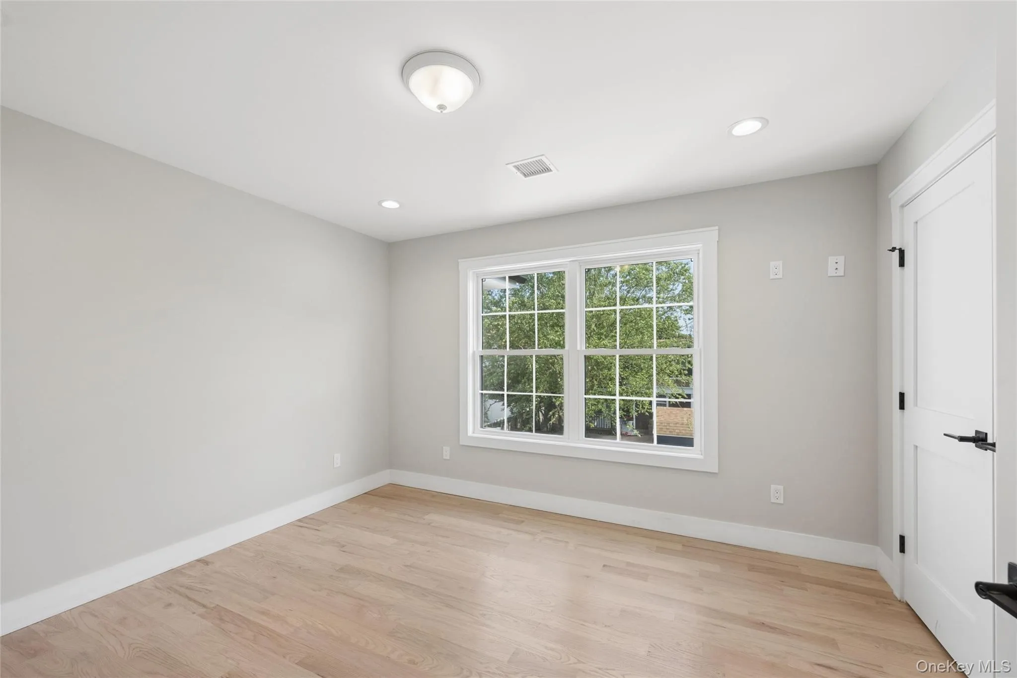 1750 Henry Road, Hempstead, NY, 5 Bedrooms Bedrooms, 11 Rooms Rooms,3 BathroomsBathrooms,Residential,For Rent,Henry,0,1008035 1750 Henry Road, Hempstead, NY, 5 Bedrooms Bedrooms, 11 Rooms Rooms,3 BathroomsBathrooms,Residential,For Rent,Henry,0,1008035
