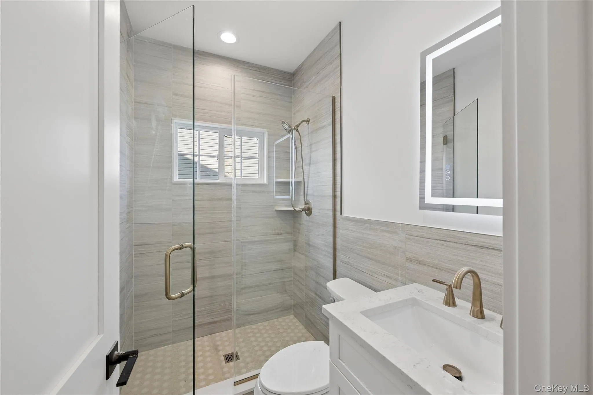 1750 Henry Road, Hempstead, NY, 5 Bedrooms Bedrooms, 11 Rooms Rooms,3 BathroomsBathrooms,Residential,For Rent,Henry,0,1008035 1750 Henry Road, Hempstead, NY, 5 Bedrooms Bedrooms, 11 Rooms Rooms,3 BathroomsBathrooms,Residential,For Rent,Henry,0,1008035