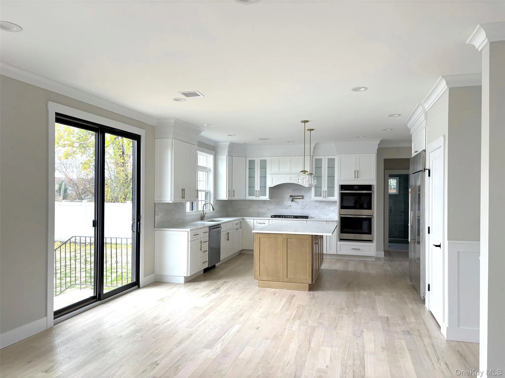 1750 Henry Road, Hempstead, NY, 5 Bedrooms Bedrooms, 11 Rooms Rooms,3 BathroomsBathrooms,Residential,For Rent,Henry,0,1008035 1750 Henry Road, Hempstead, NY, 5 Bedrooms Bedrooms, 11 Rooms Rooms,3 BathroomsBathrooms,Residential,For Rent,Henry,0,1008035