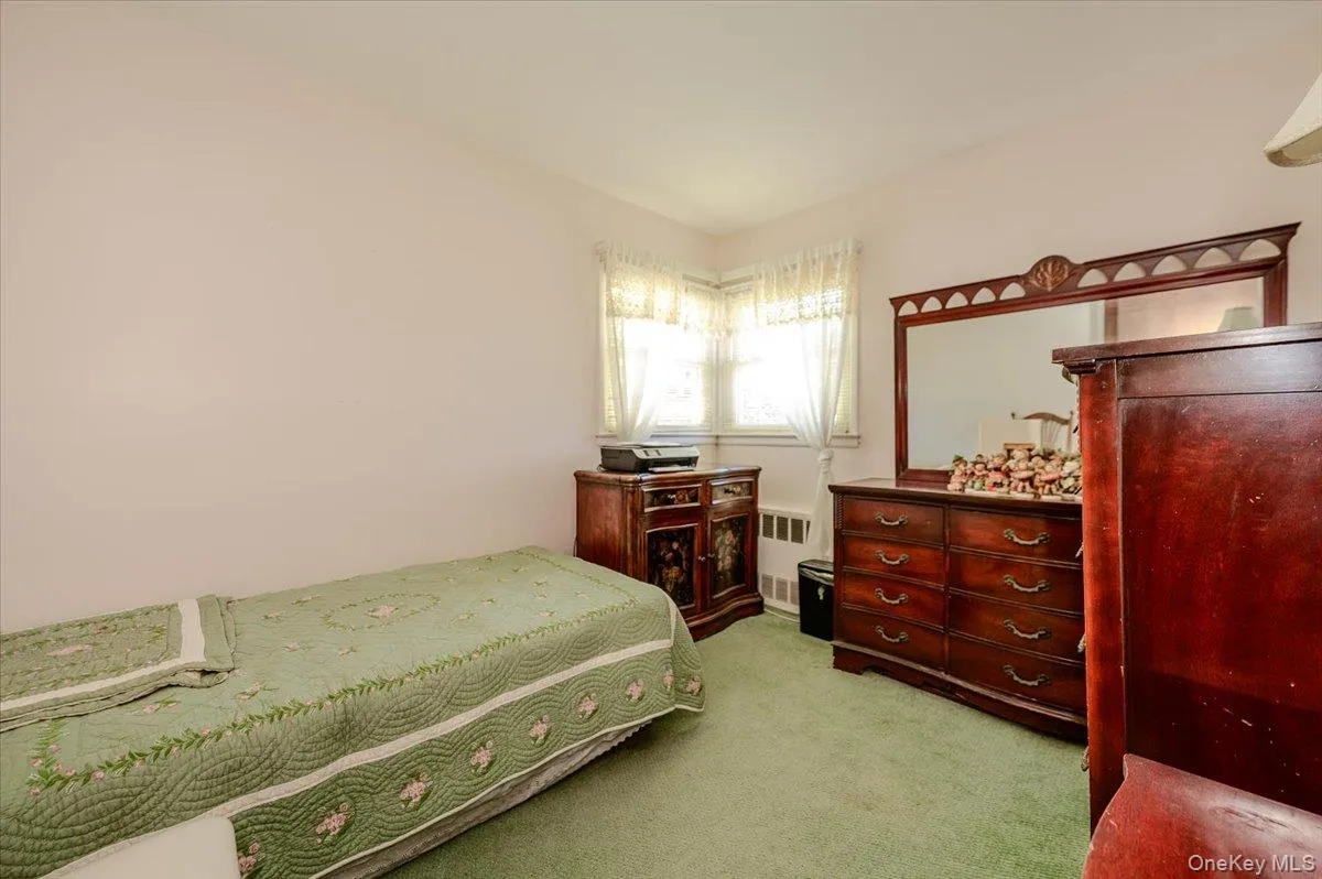 206 Iowa Avenue, Oyster Bay, NY, 4 Bedrooms Bedrooms, 6 Rooms Rooms,2 BathroomsBathrooms,Residential,For Rent,Iowa,0,1008036 206 Iowa Avenue, Oyster Bay, NY, 4 Bedrooms Bedrooms, 6 Rooms Rooms,2 BathroomsBathrooms,Residential,For Rent,Iowa,0,1008036