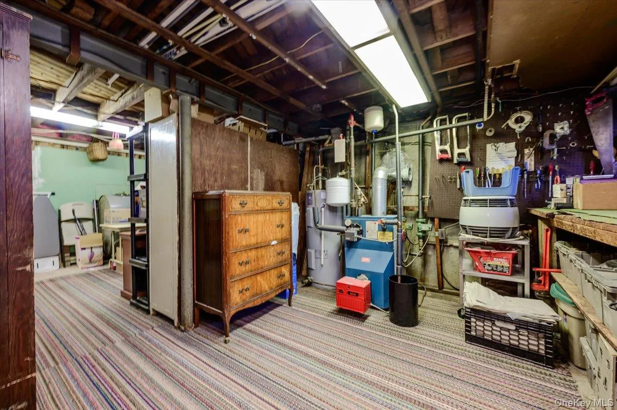 206 Iowa Avenue, Oyster Bay, NY, 4 Bedrooms Bedrooms, 6 Rooms Rooms,2 BathroomsBathrooms,Residential,For Rent,Iowa,0,1008036 206 Iowa Avenue, Oyster Bay, NY, 4 Bedrooms Bedrooms, 6 Rooms Rooms,2 BathroomsBathrooms,Residential,For Rent,Iowa,0,1008036