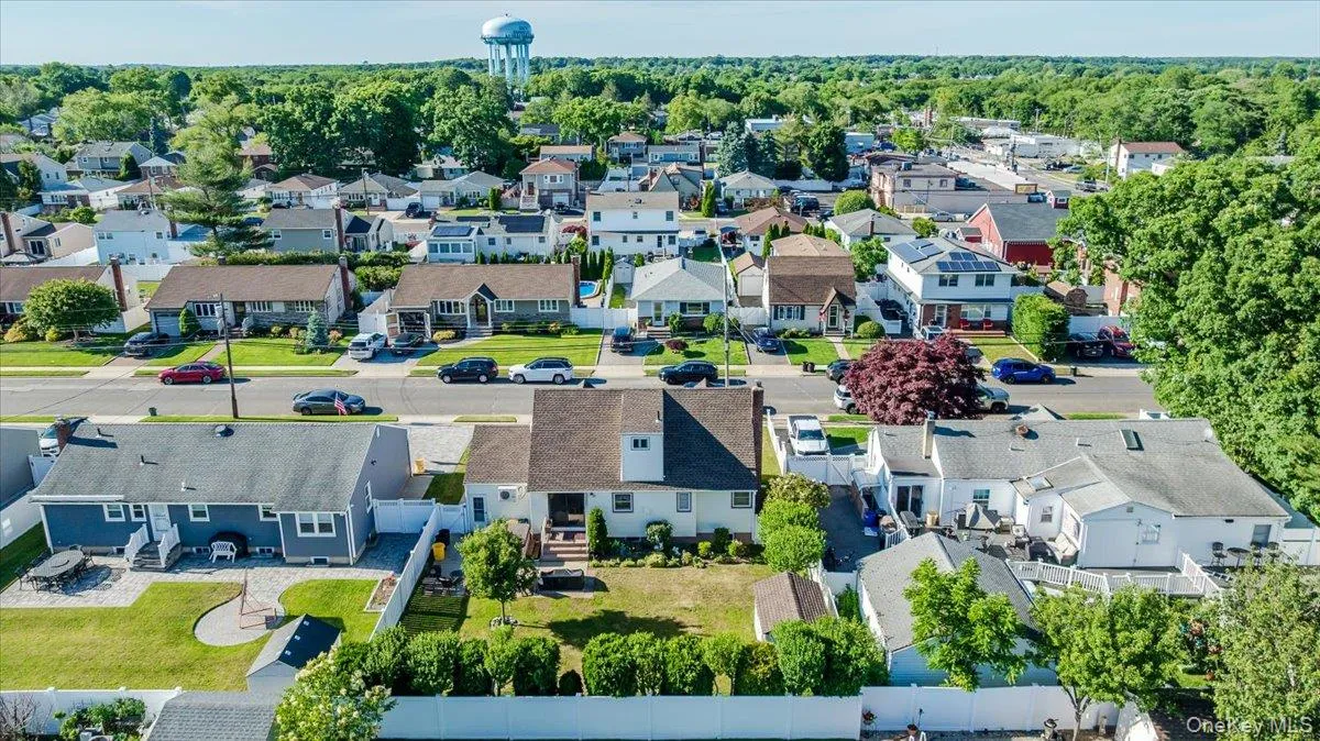 206 Iowa Avenue, Oyster Bay, NY, 4 Bedrooms Bedrooms, 6 Rooms Rooms,2 BathroomsBathrooms,Residential,For Rent,Iowa,0,1008036 206 Iowa Avenue, Oyster Bay, NY, 4 Bedrooms Bedrooms, 6 Rooms Rooms,2 BathroomsBathrooms,Residential,For Rent,Iowa,0,1008036