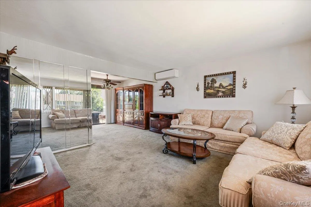 206 Iowa Avenue, Oyster Bay, NY, 4 Bedrooms Bedrooms, 6 Rooms Rooms,2 BathroomsBathrooms,Residential,For Rent,Iowa,0,1008036 206 Iowa Avenue, Oyster Bay, NY, 4 Bedrooms Bedrooms, 6 Rooms Rooms,2 BathroomsBathrooms,Residential,For Rent,Iowa,0,1008036